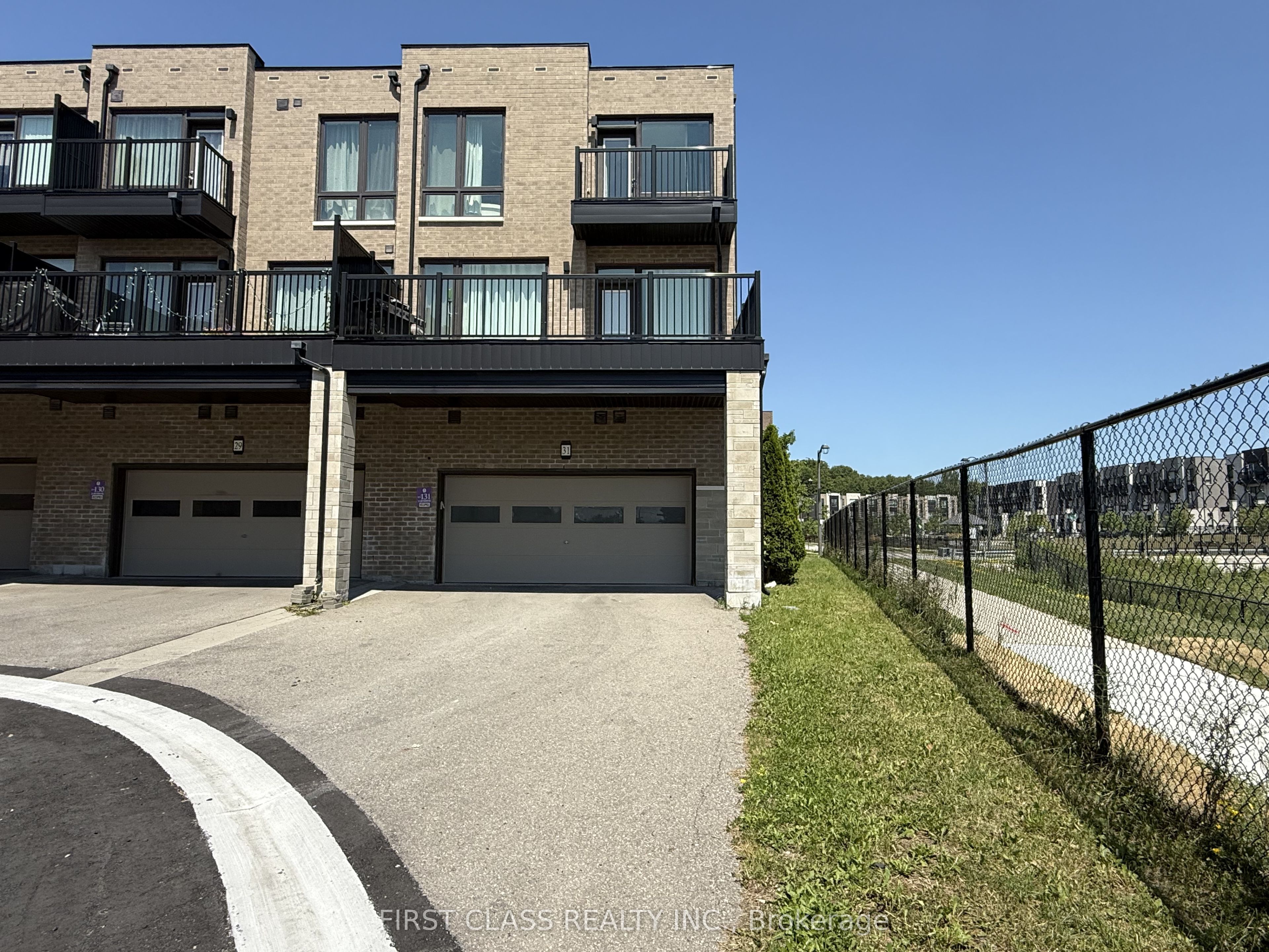 31 Breyworth Road, Markham, ON L6C 0E6 photo 2