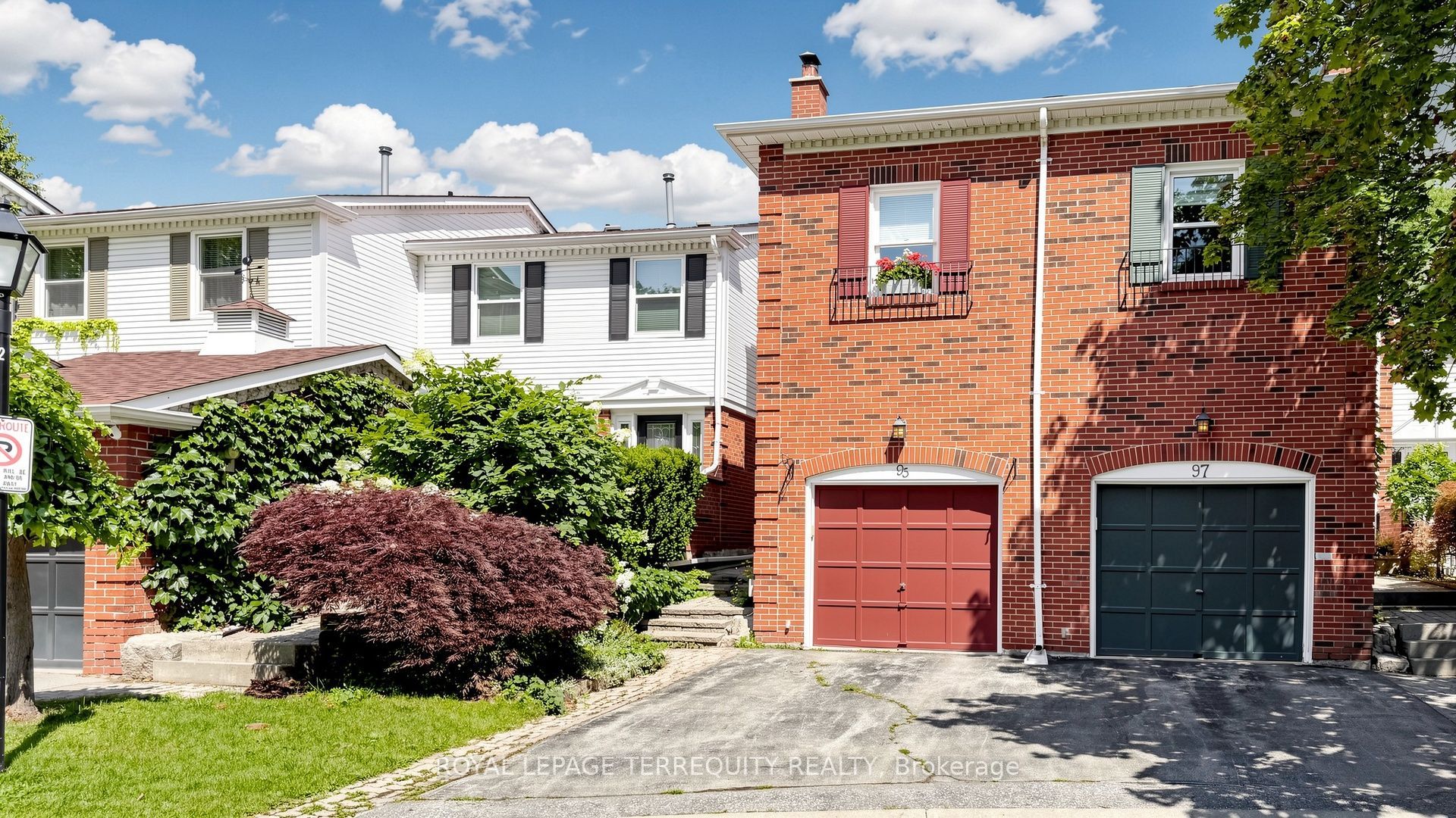 95 Confederation Way #64, Markham, ON L3T 5R4