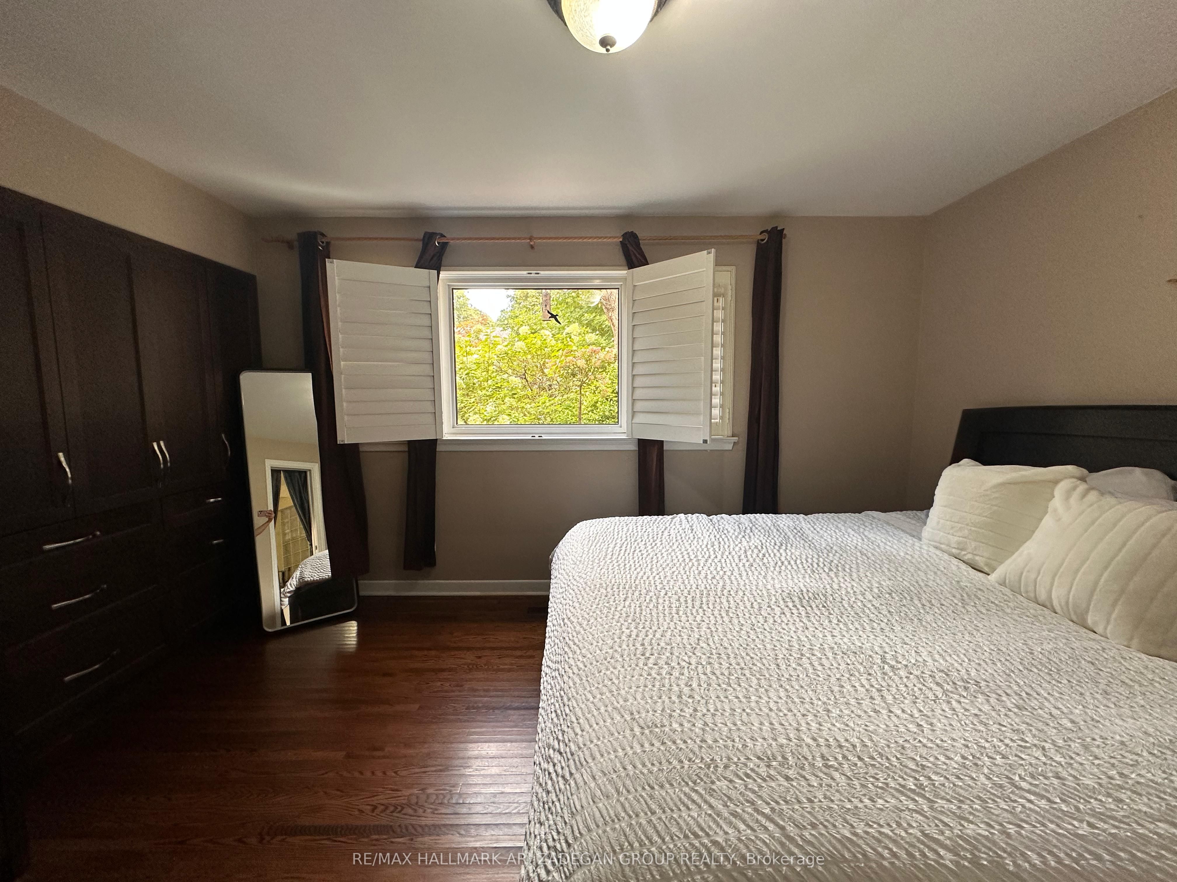 290 Gretel Drive, Richmond Hill, ON L4C 4V1 photo 3