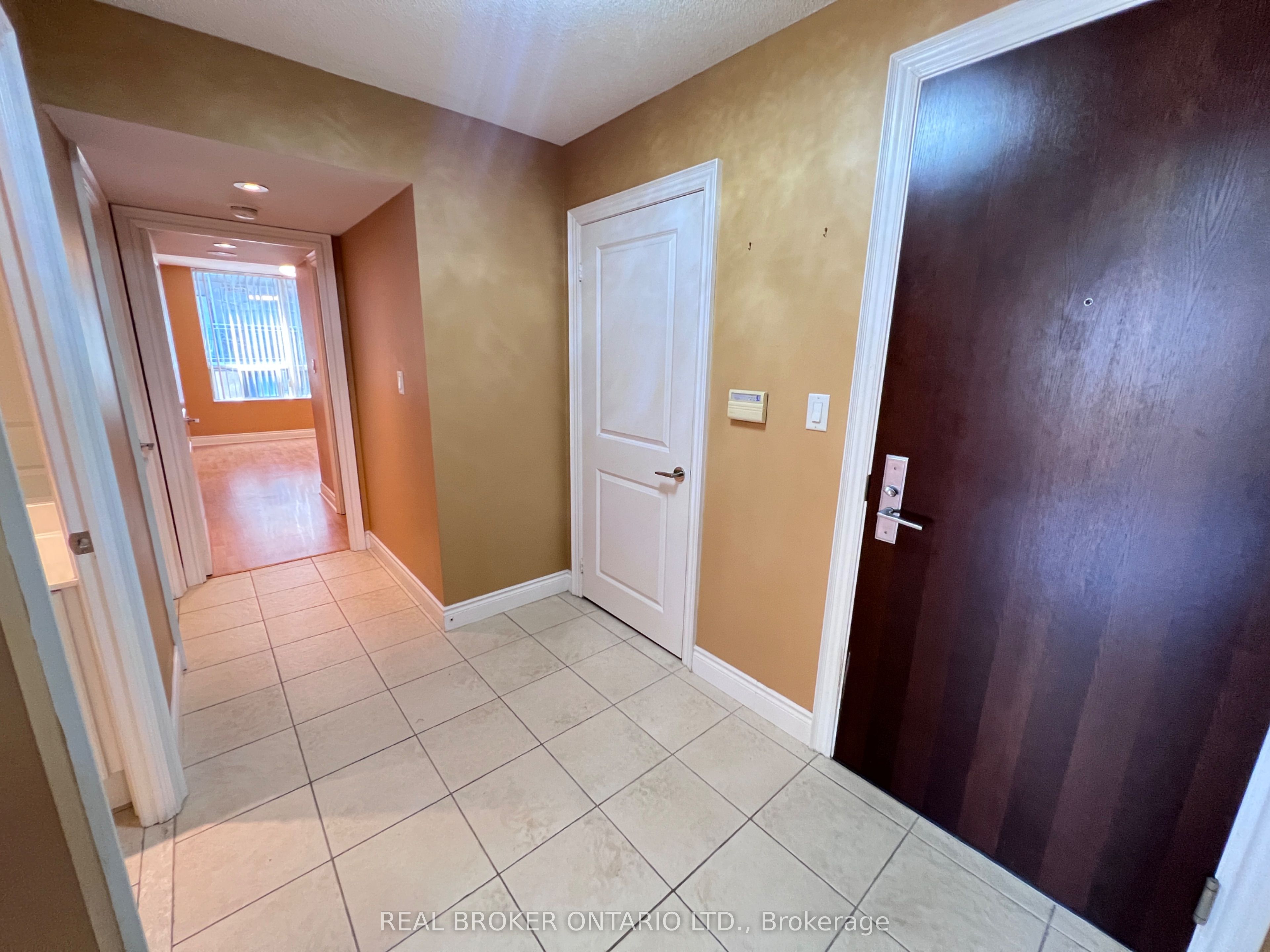 88 Times Avenue 310, Markham, ON L3T 7Z4 photo 5