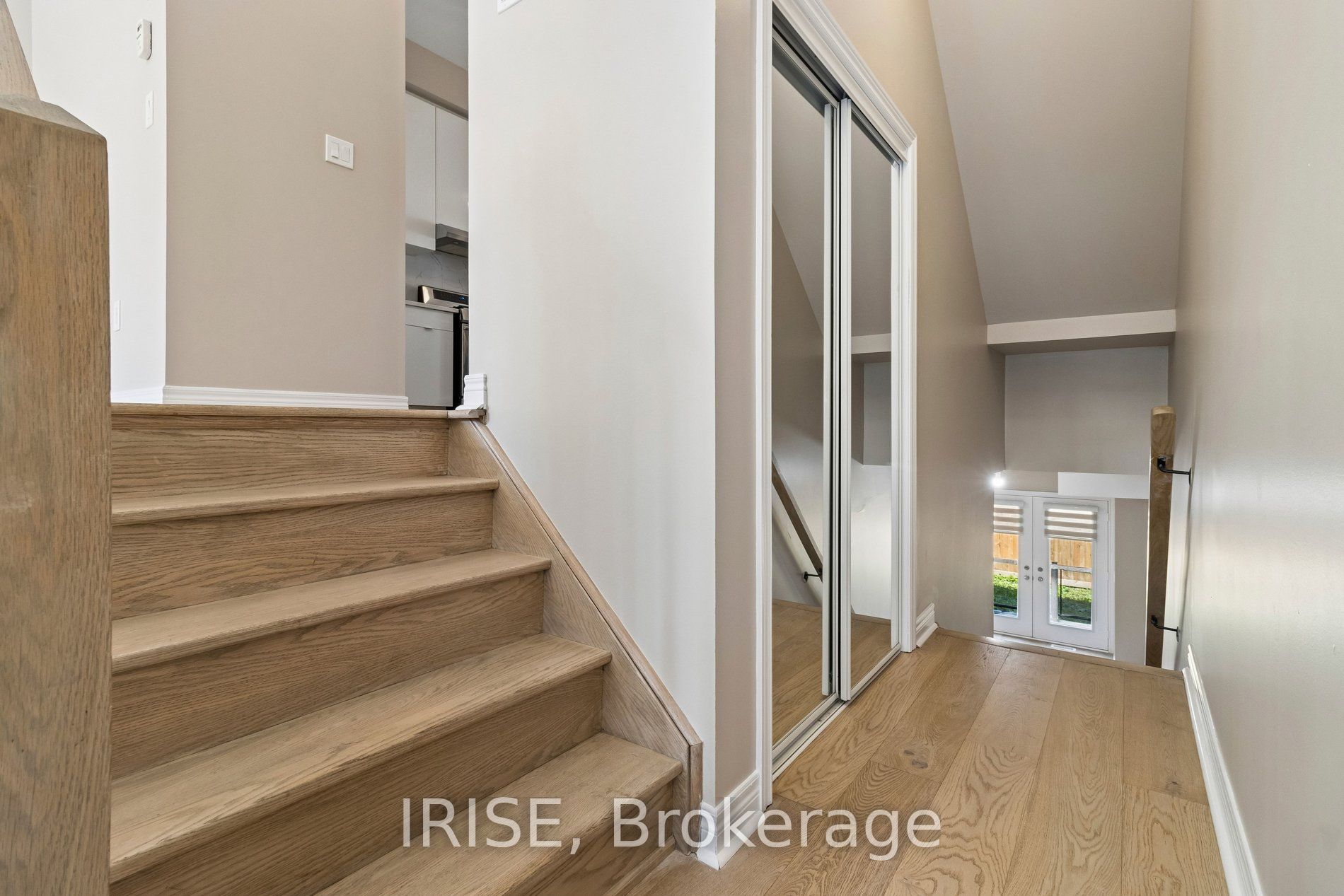 62 Laskin Drive, Vaughan, ON L6A 5A4 photo 3