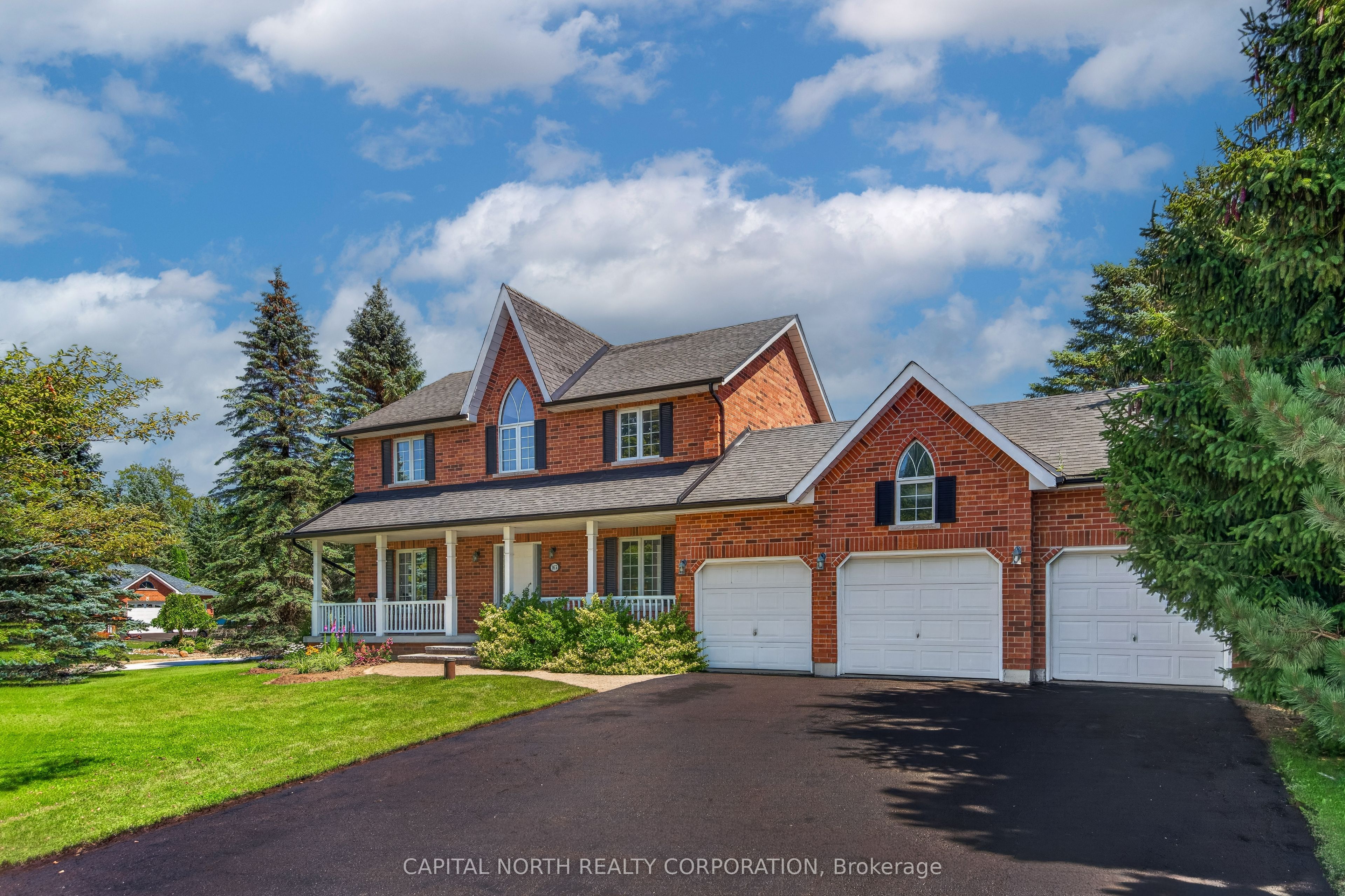 165 Edward Pottage Crescent, King, ON L7B 0E2 photo 2