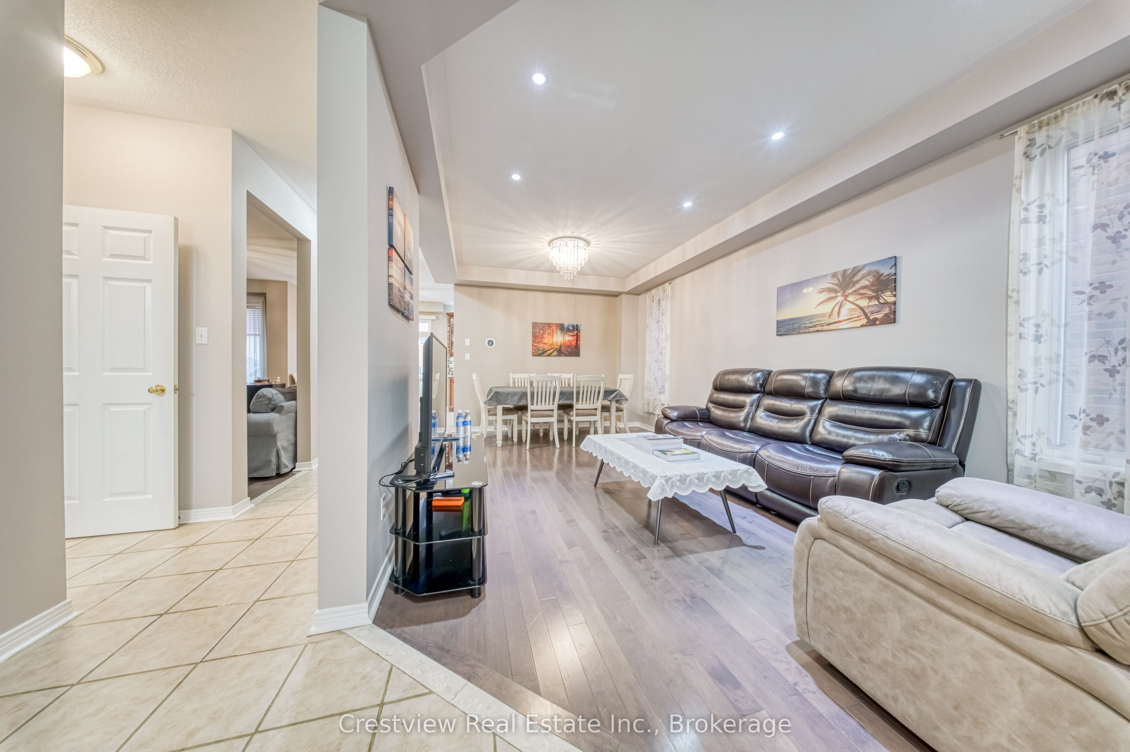 5 Irish Rose Drive, Markham, ON L6C 2E1 photo 4