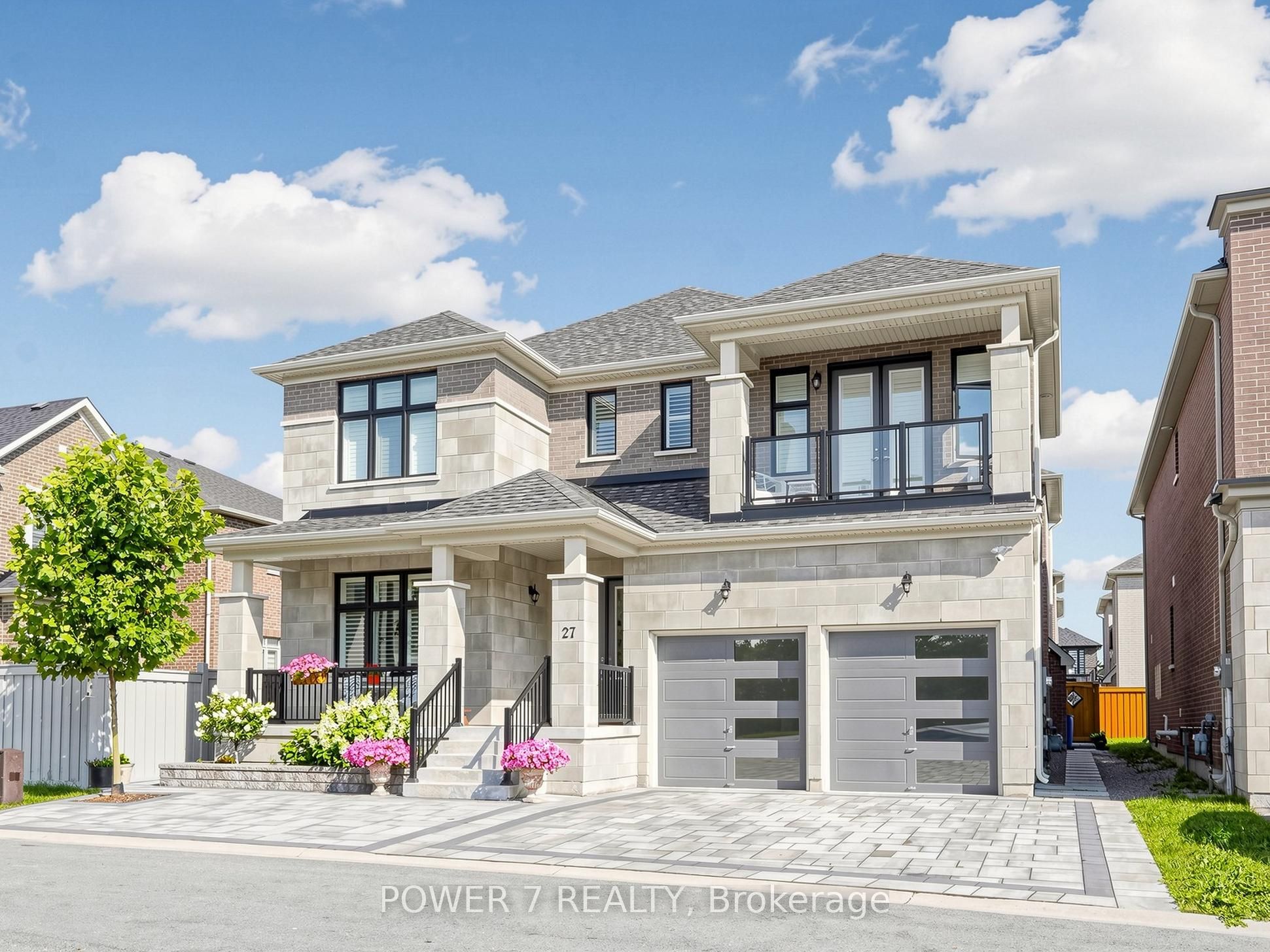 27 Joiner Circle, Whitchurch-Stouffville, ON L4A 4W9 photo 2