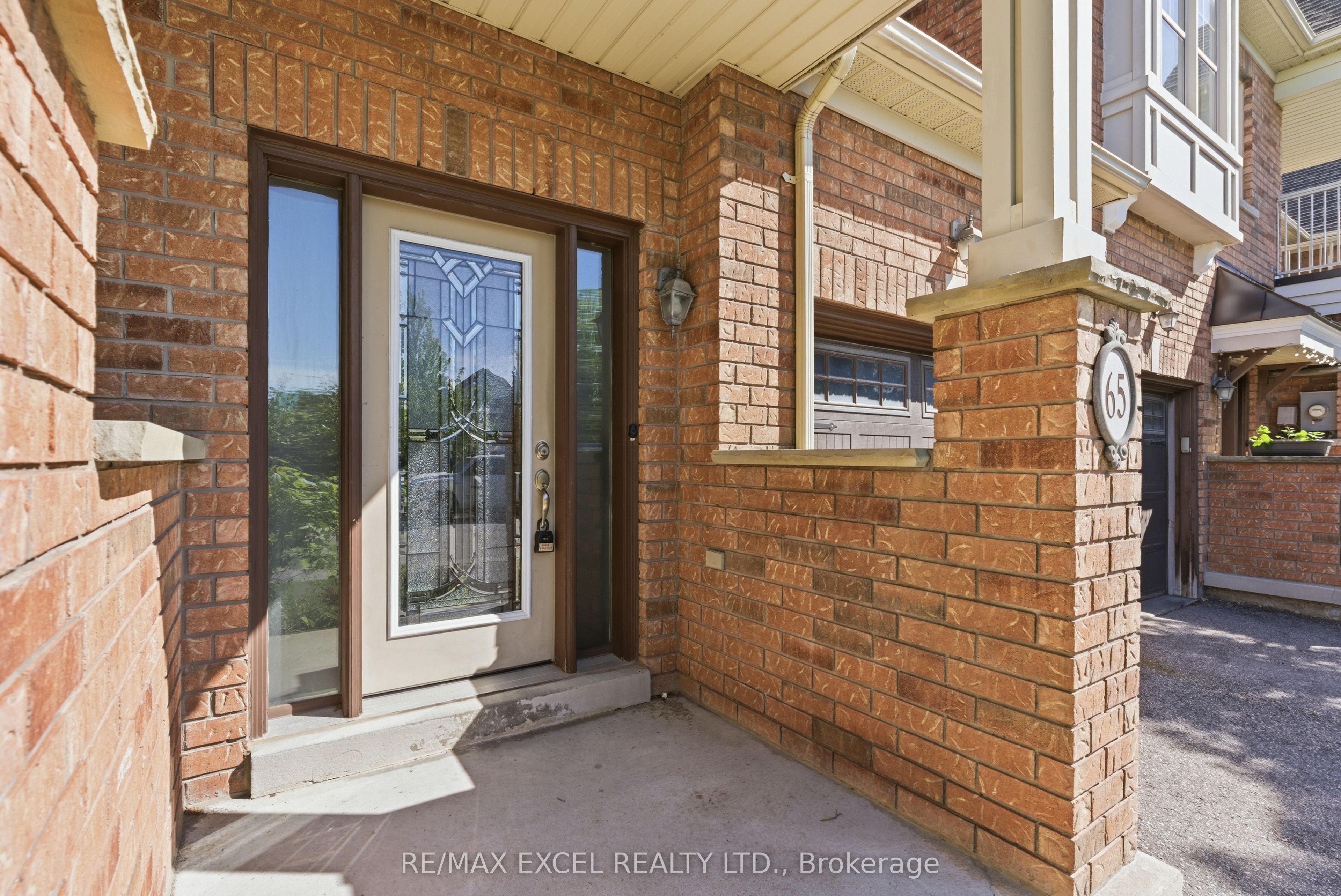 65 Northwest Passage, Whitchurch-Stouffville, ON L4A 0T2 photo 2
