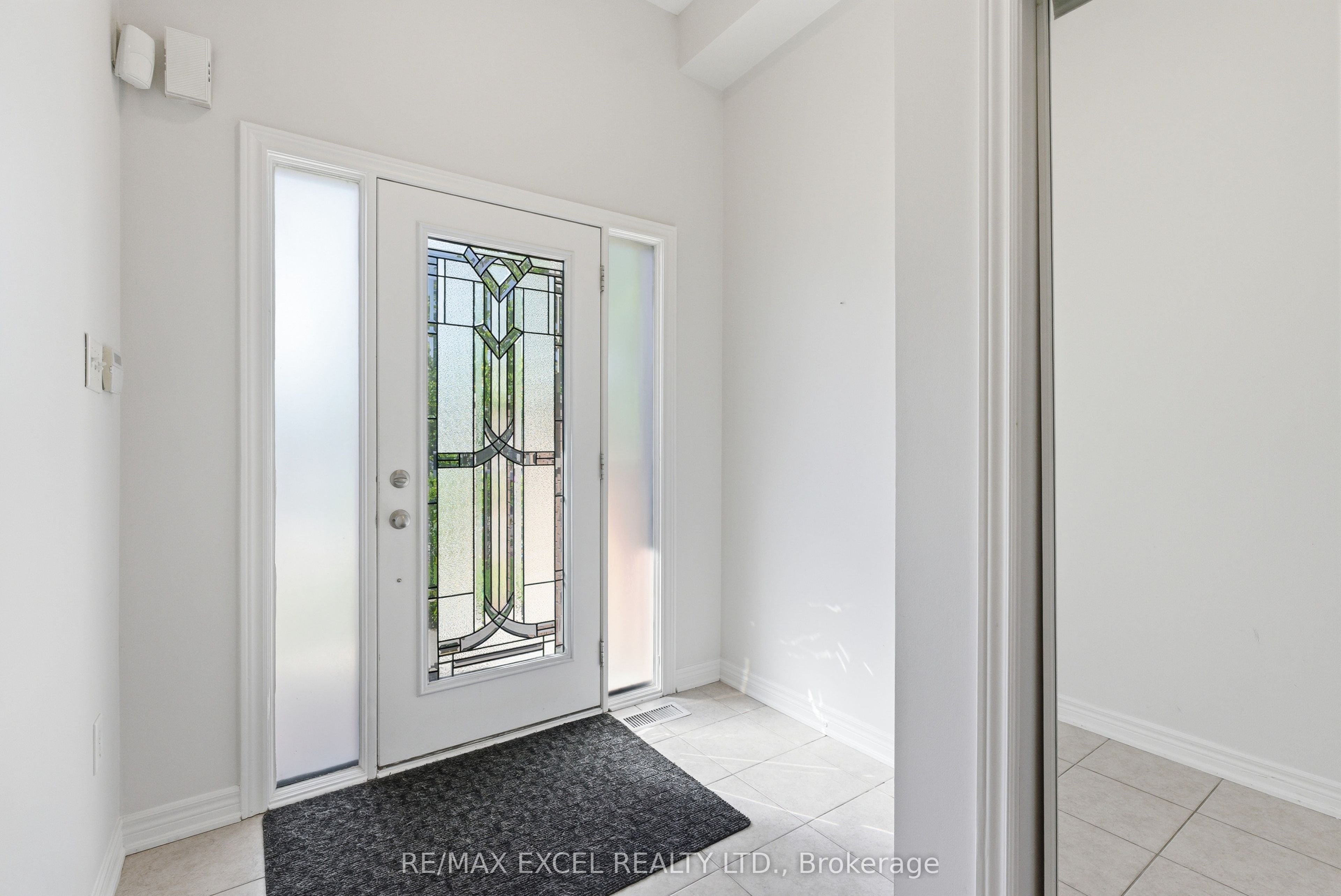 65 Northwest Passage, Whitchurch-Stouffville, ON L4A 0T2 photo 3