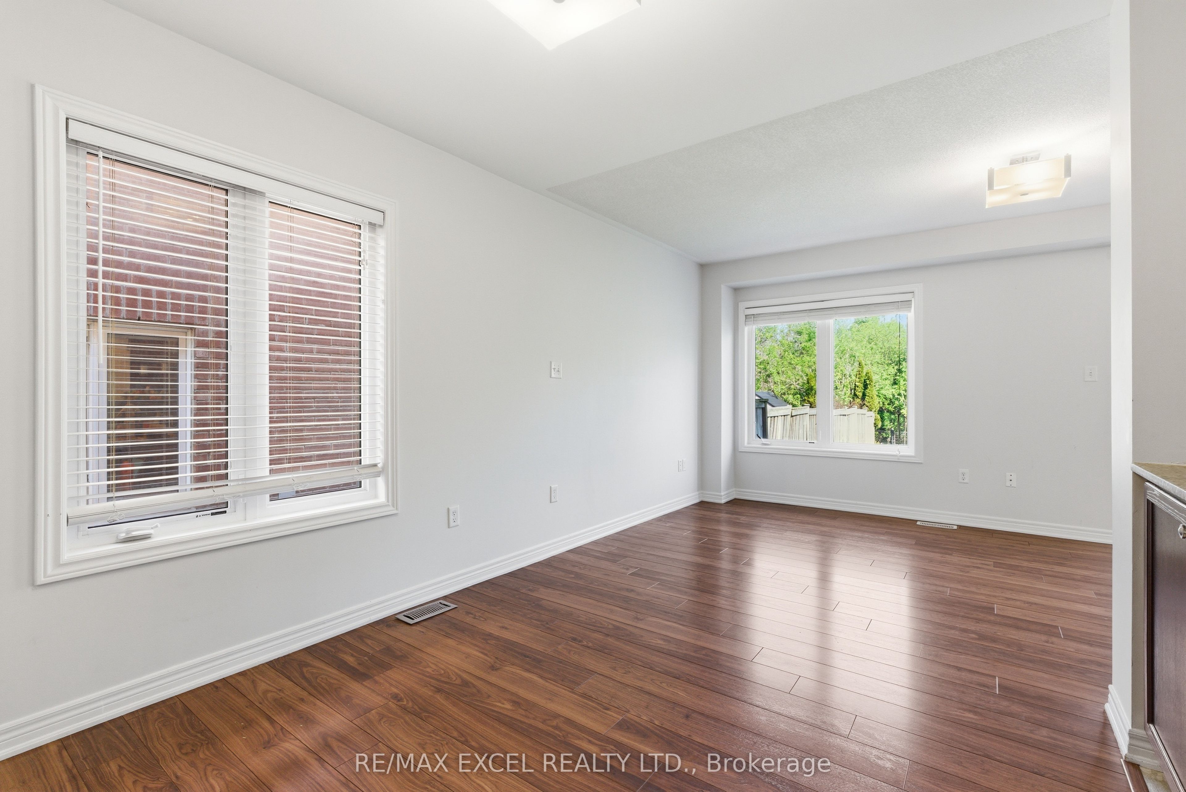 65 Northwest Passage, Whitchurch-Stouffville, ON L4A 0T2 photo 5