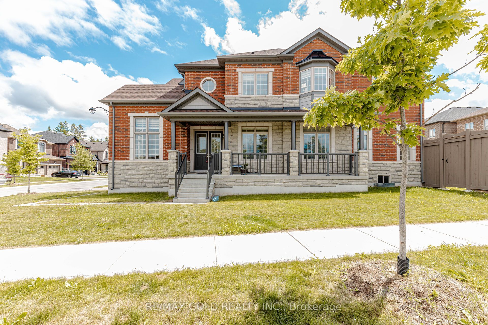 53 Betty May Crescent, East Gwillimbury, ON L9N 1S2 photo 3