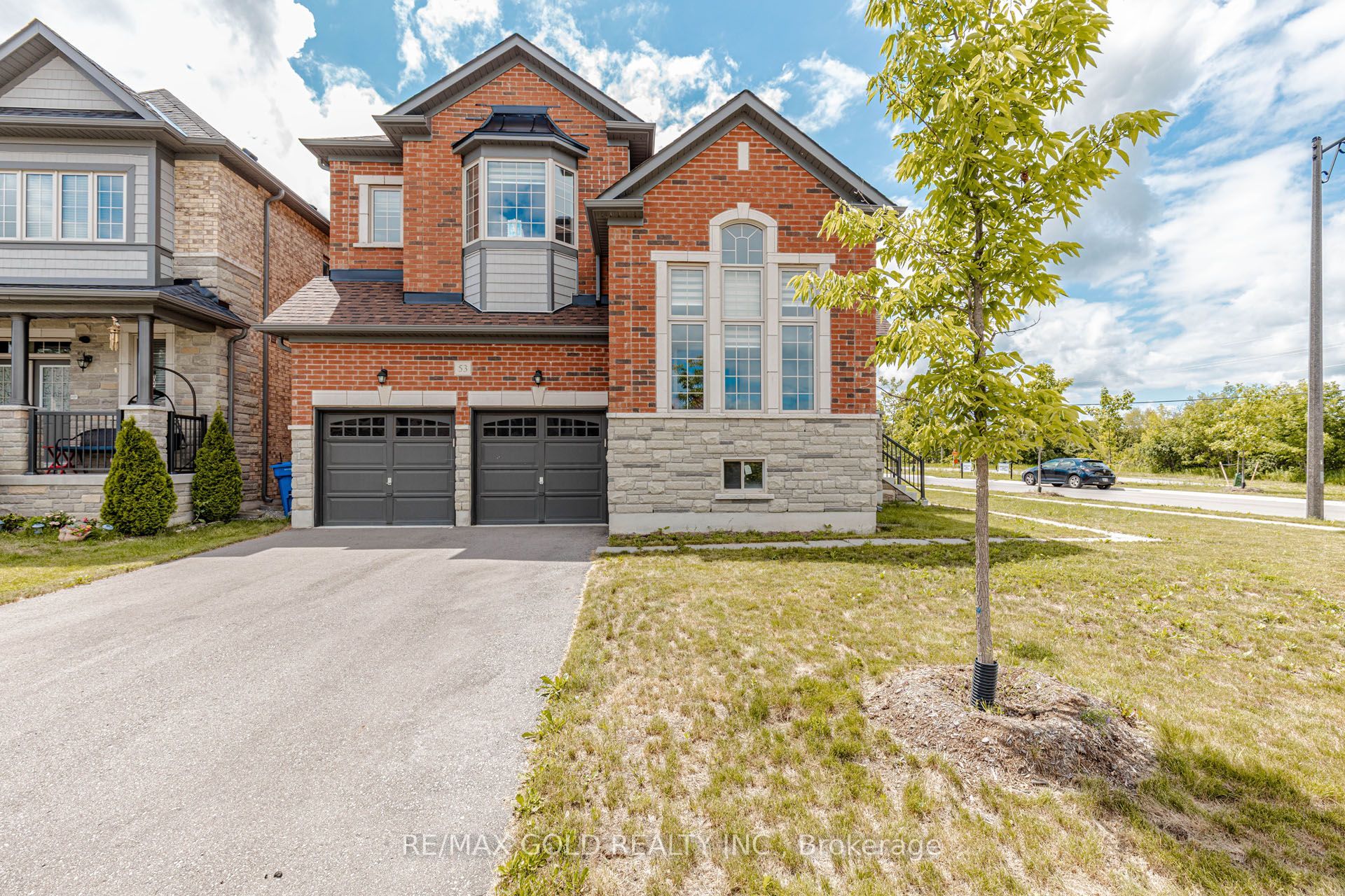 53 Betty May Crescent, East Gwillimbury, ON L9N 1S2 photo 4
