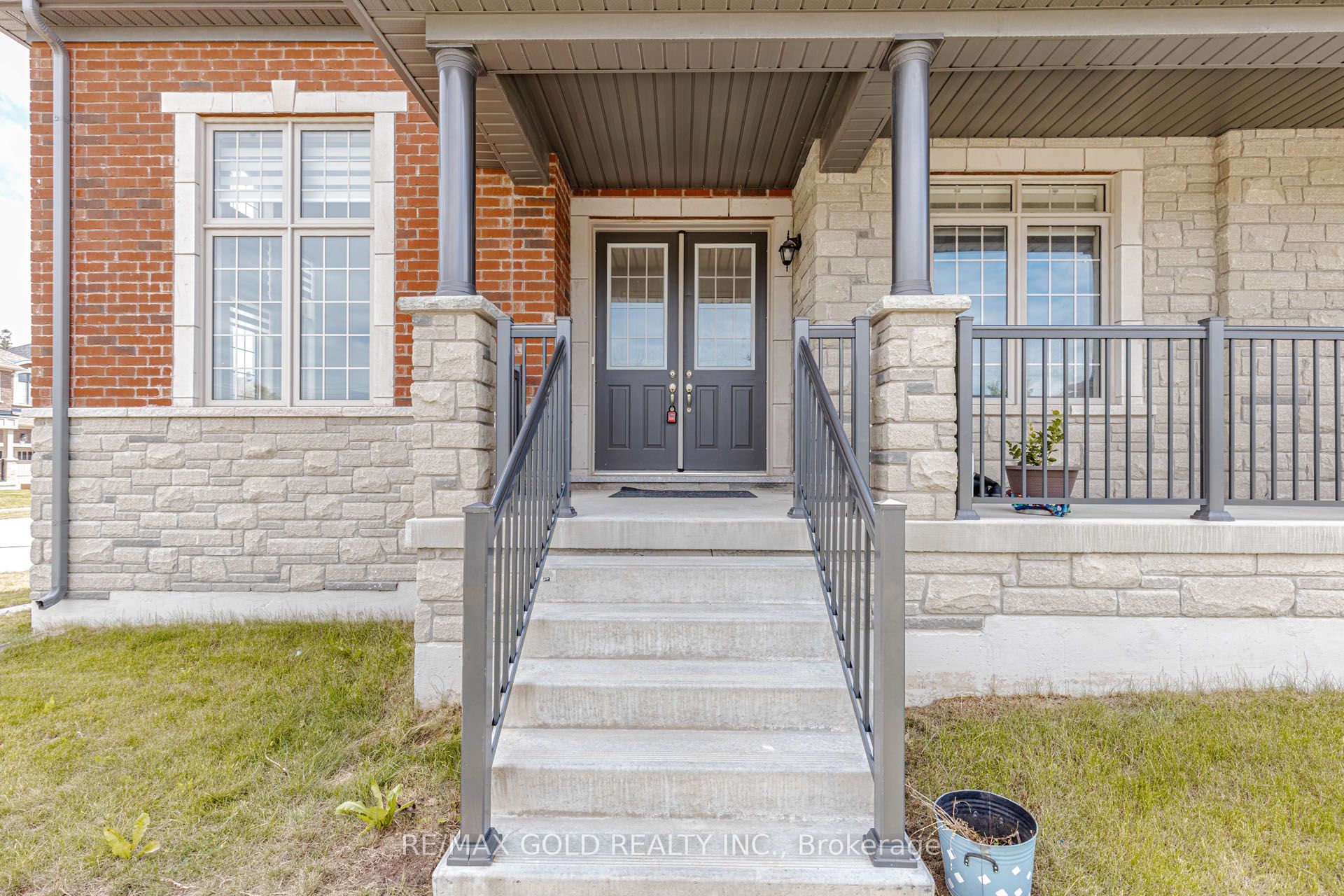 53 Betty May Crescent, East Gwillimbury, ON L9N 1S2 photo 5