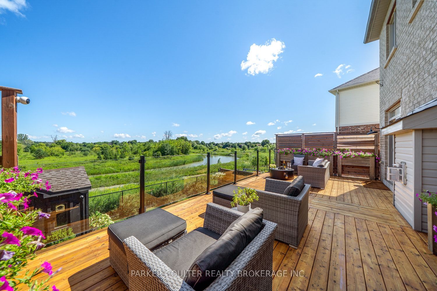 72 Strachan Trail, New Tecumseth, ON L0G 1A0 photo 2