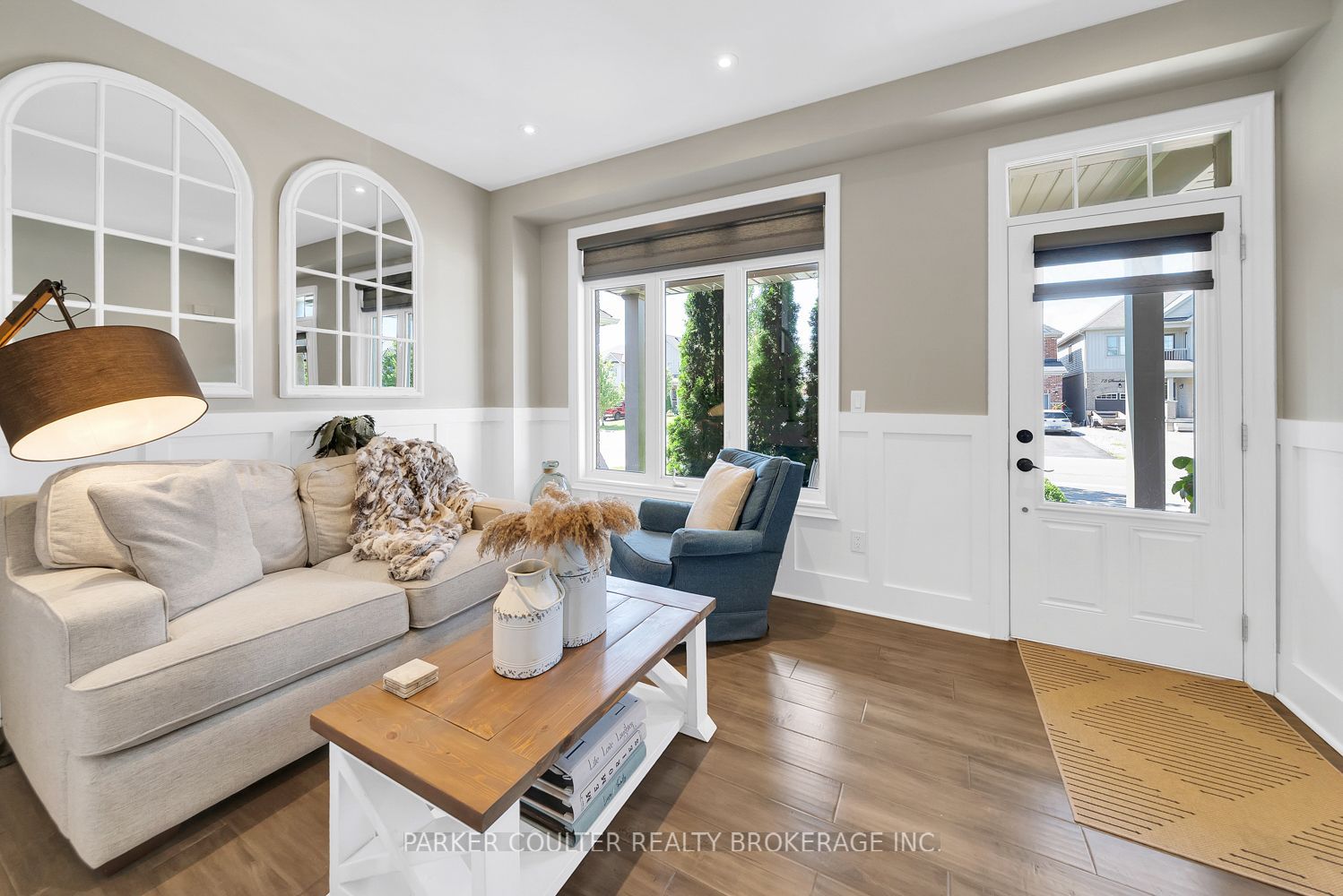 72 Strachan Trail, New Tecumseth, ON L0G 1A0 photo 4
