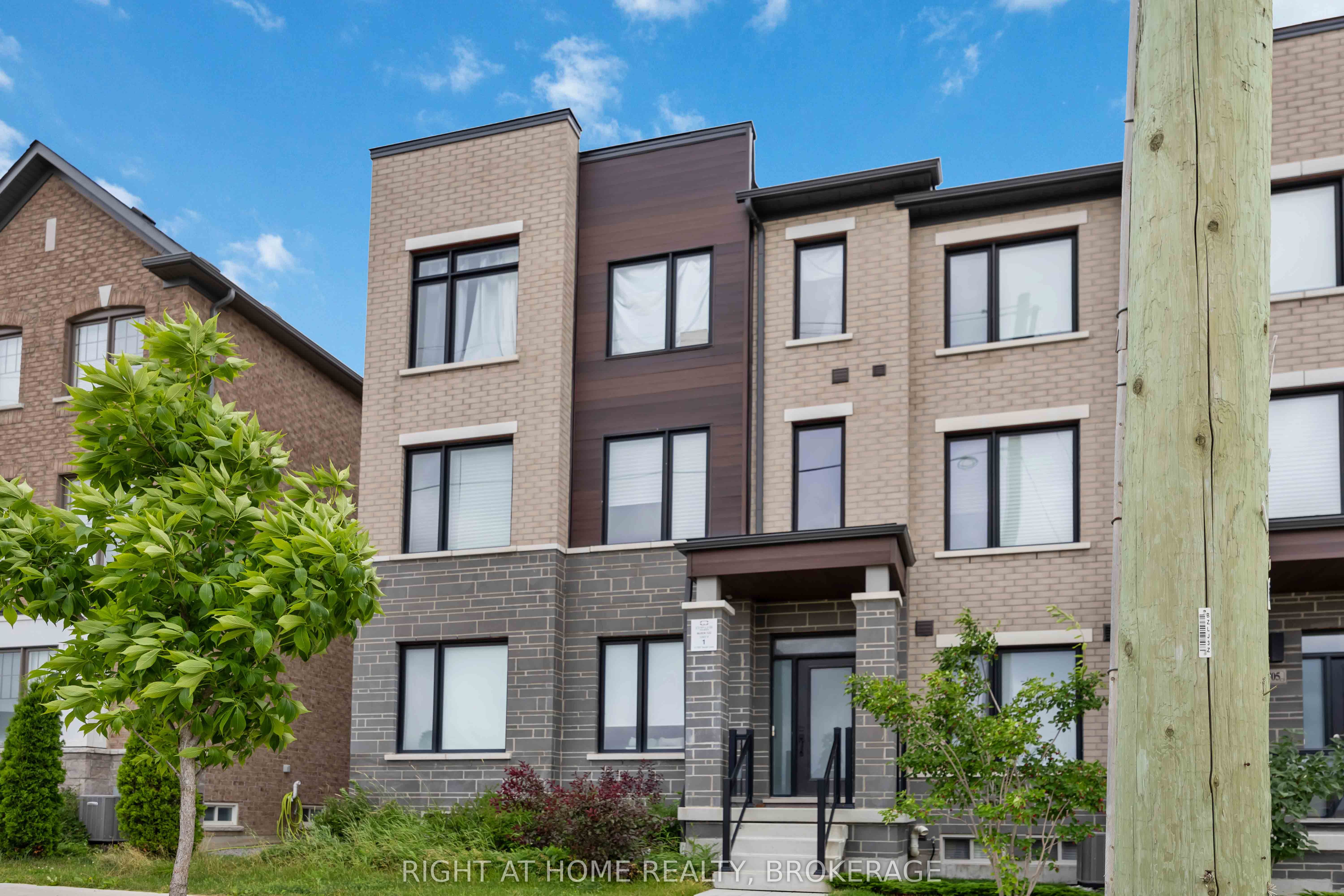 11707 Tenth Line Upper, Whitchurch-Stouffville, ON L6B 1A8 photo 2