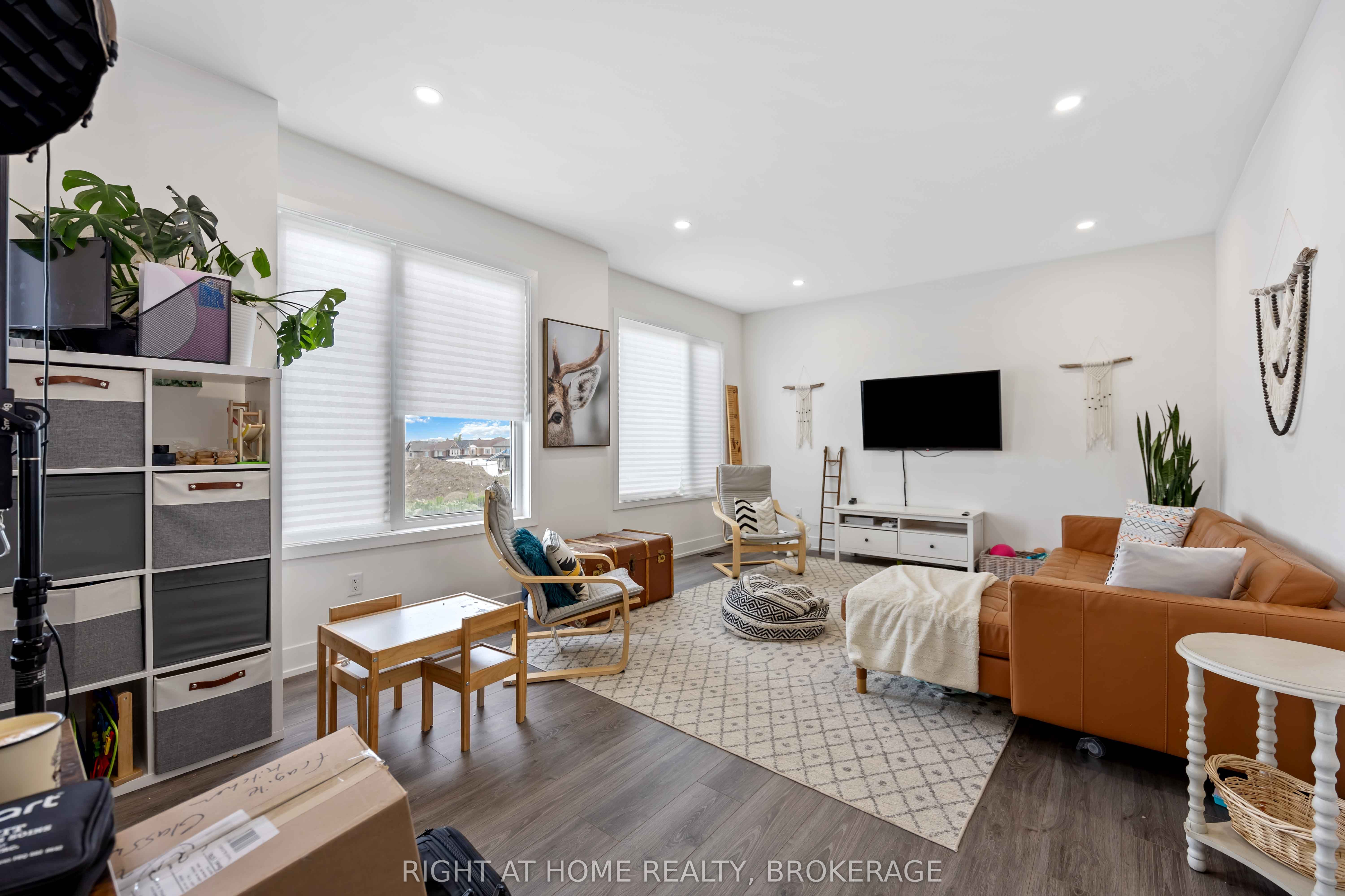 11707 Tenth Line Upper, Whitchurch-Stouffville, ON L6B 1A8 photo 3