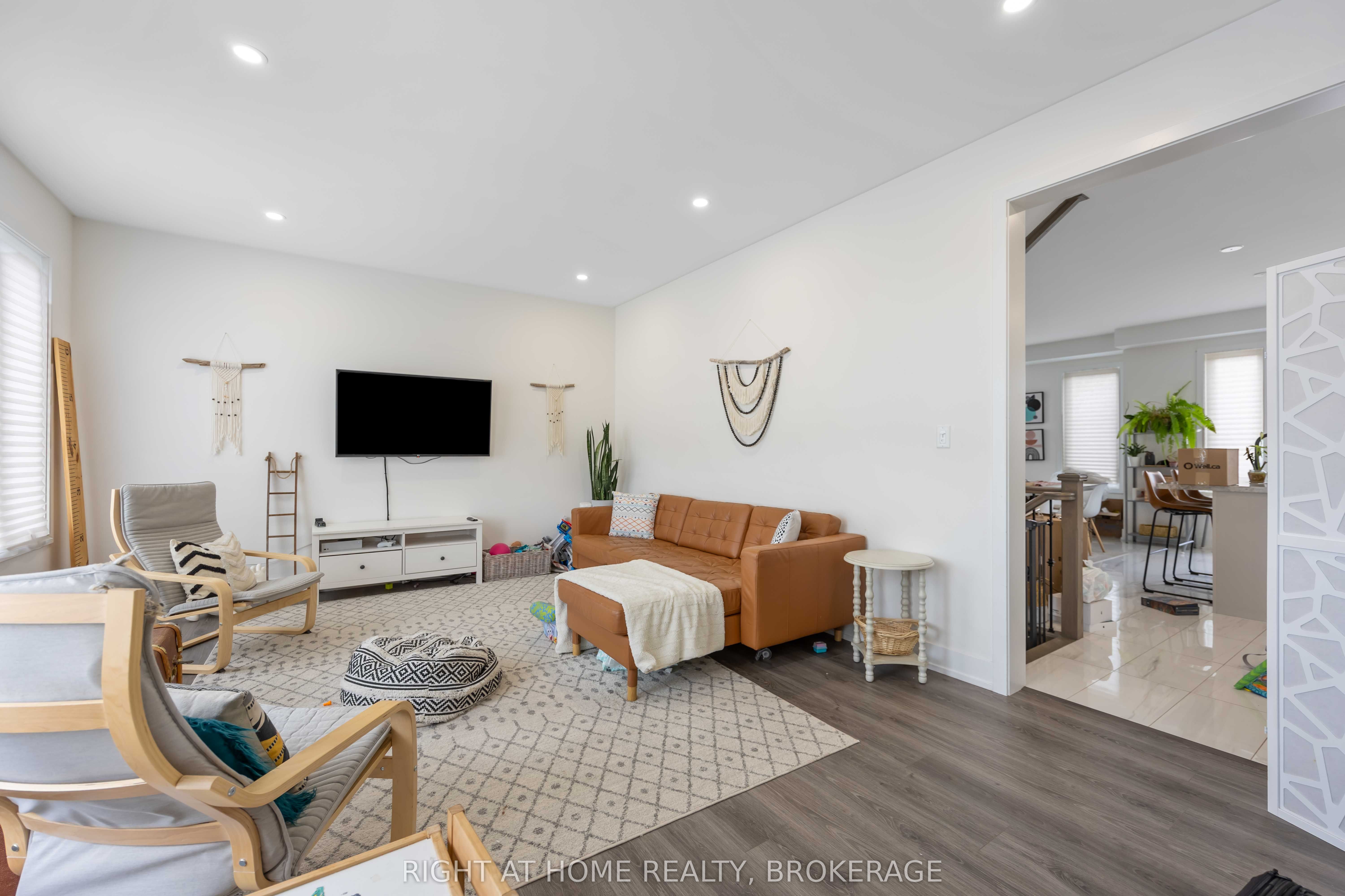 11707 Tenth Line Upper, Whitchurch-Stouffville, ON L6B 1A8 photo 5