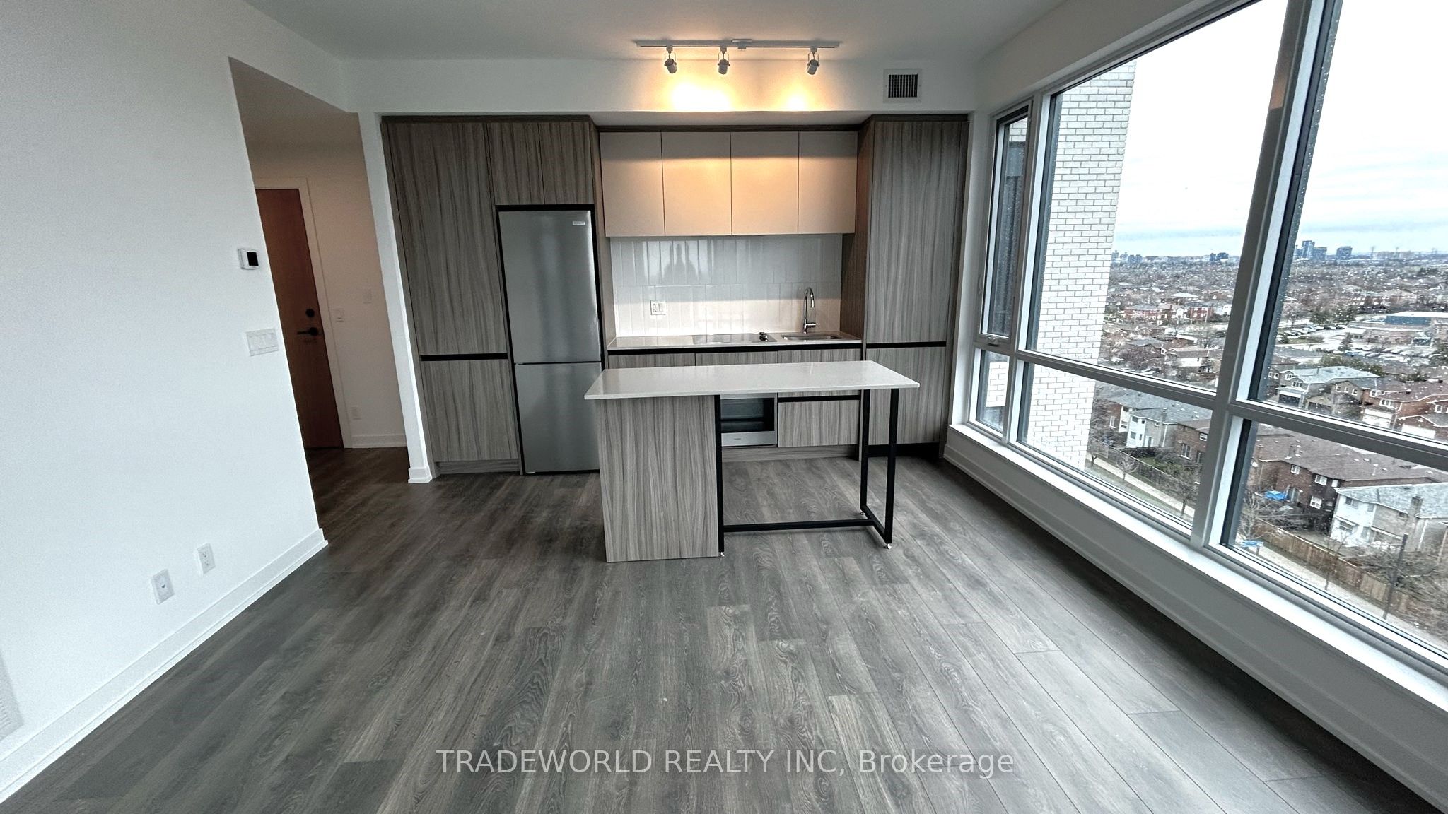 7950 Bathurst Street 1016, Vaughan, ON L4J 0L4 photo 4