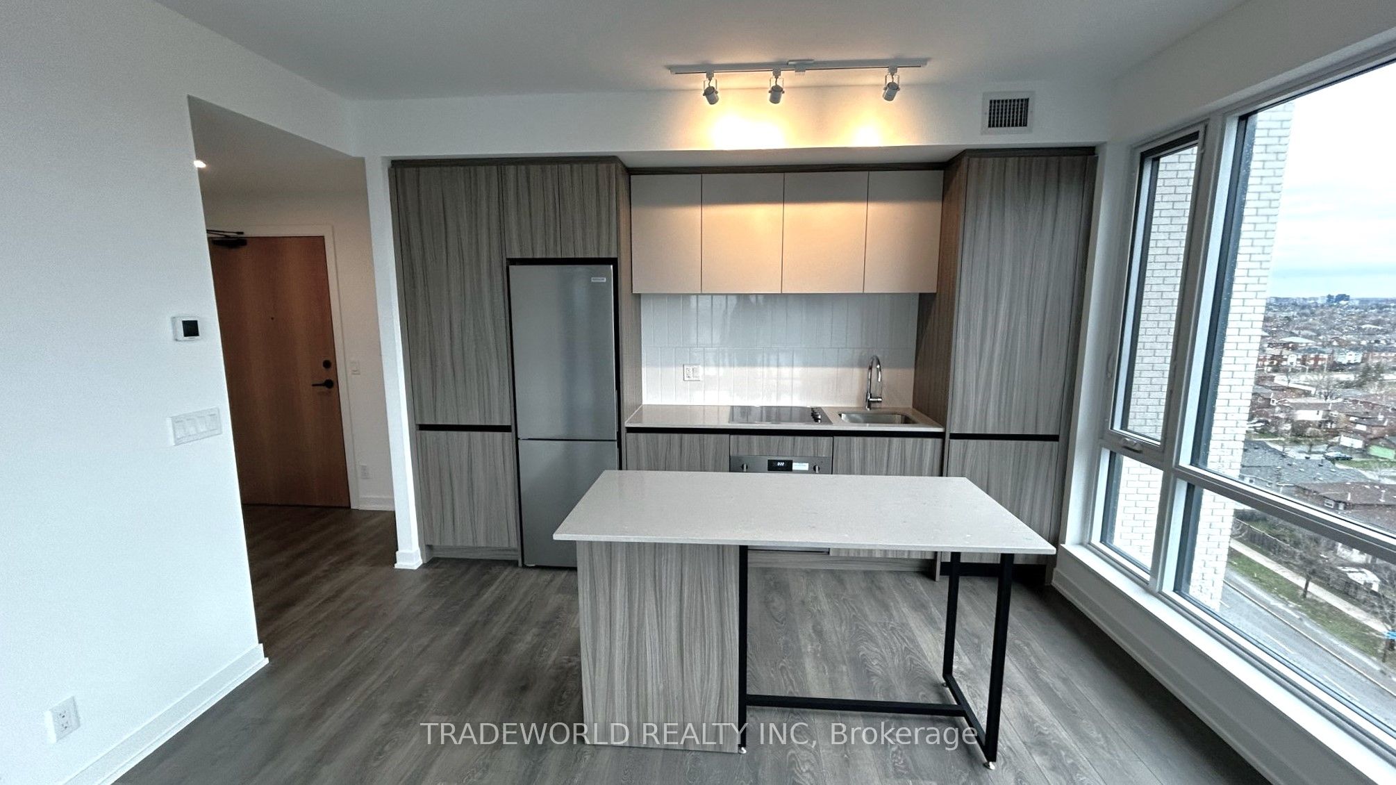 7950 Bathurst Street 1016, Vaughan, ON L4J 0L4 photo 5