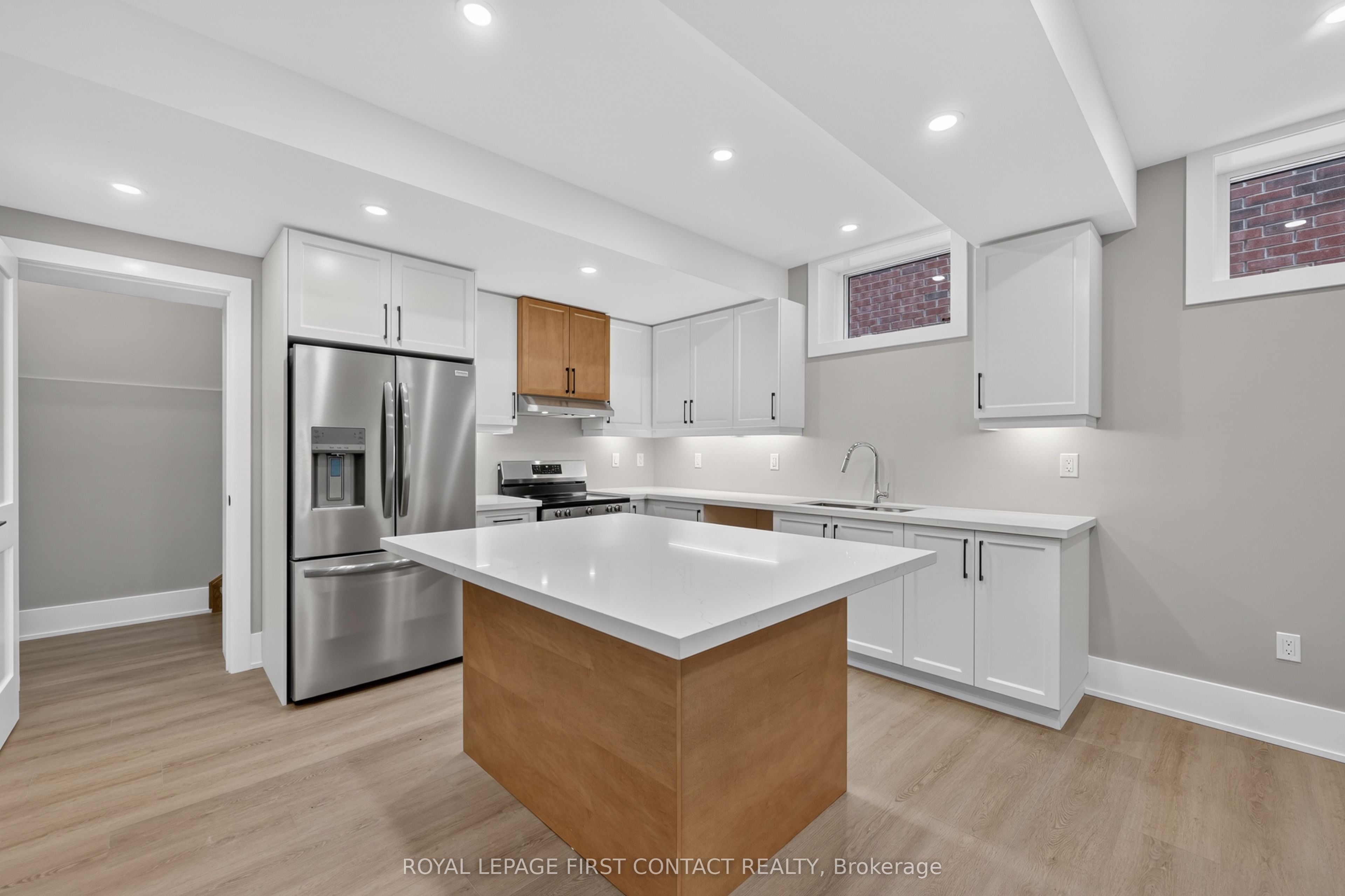 933 7th Line Lower, Innisfil, ON L9S 4G1 photo 4