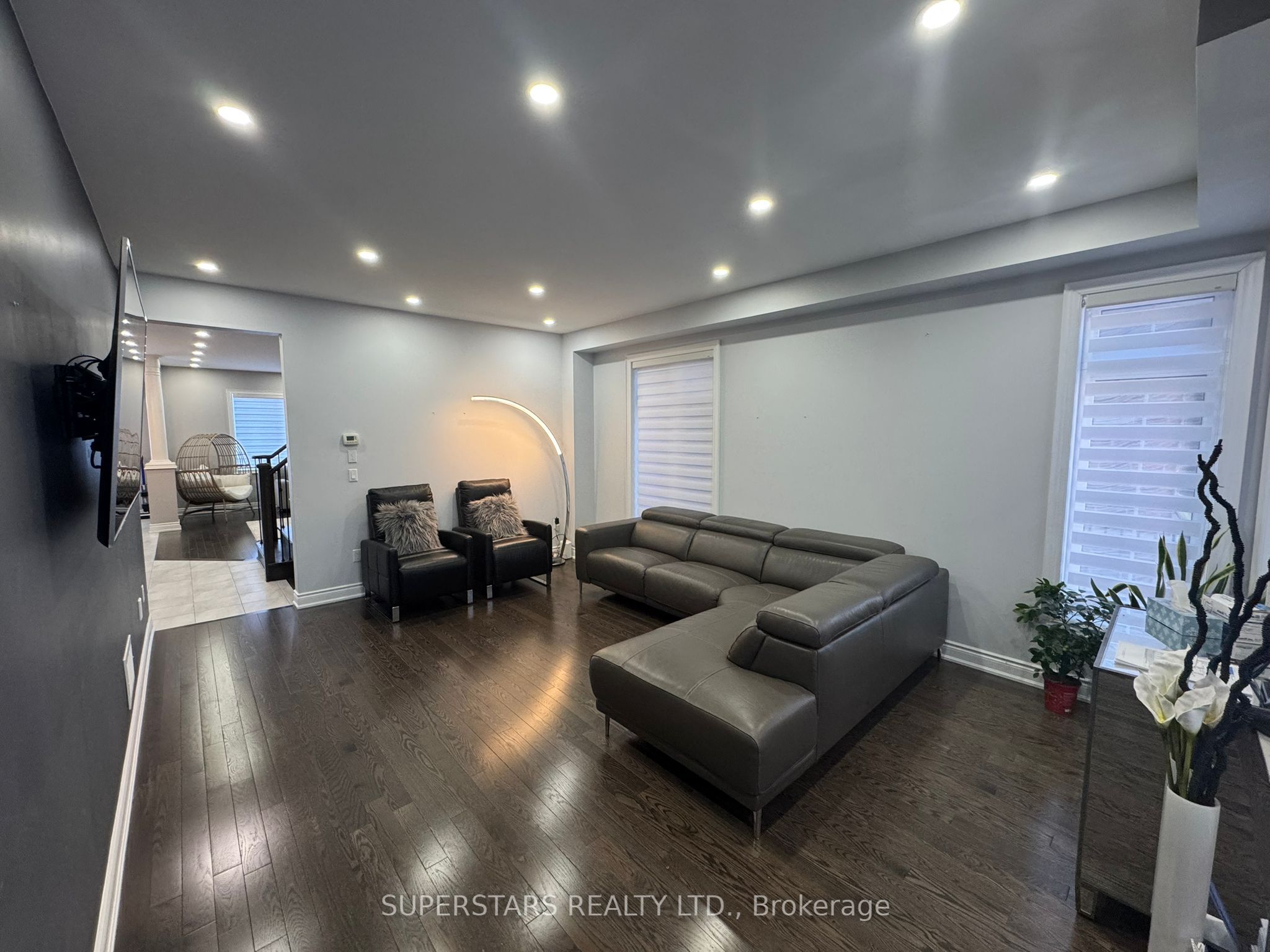 30 Festival Court, East Gwillimbury, ON L9N 0N8 photo 4
