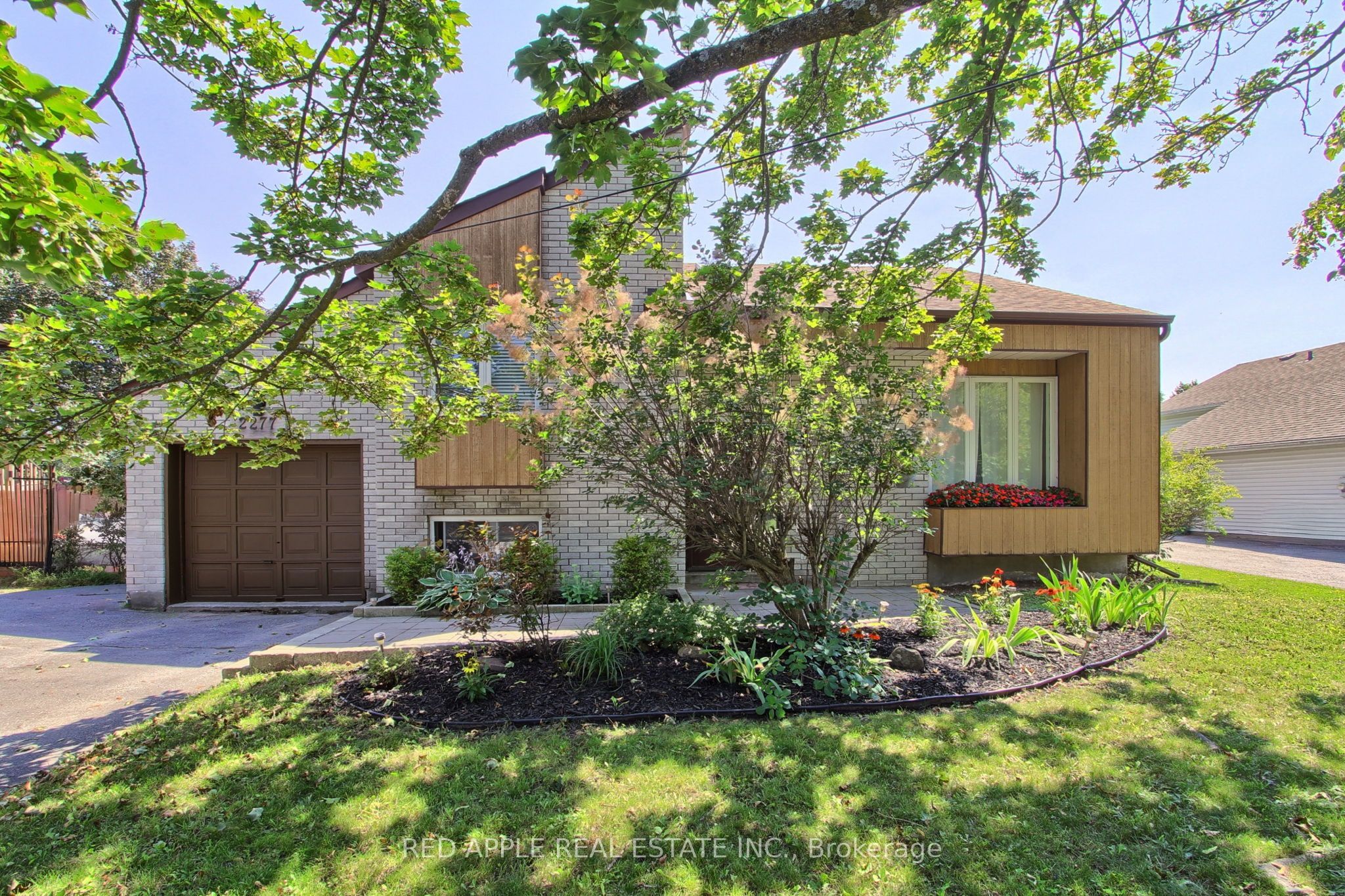 2277 Scythes Street, Innisfil, ON L9S 1G7
