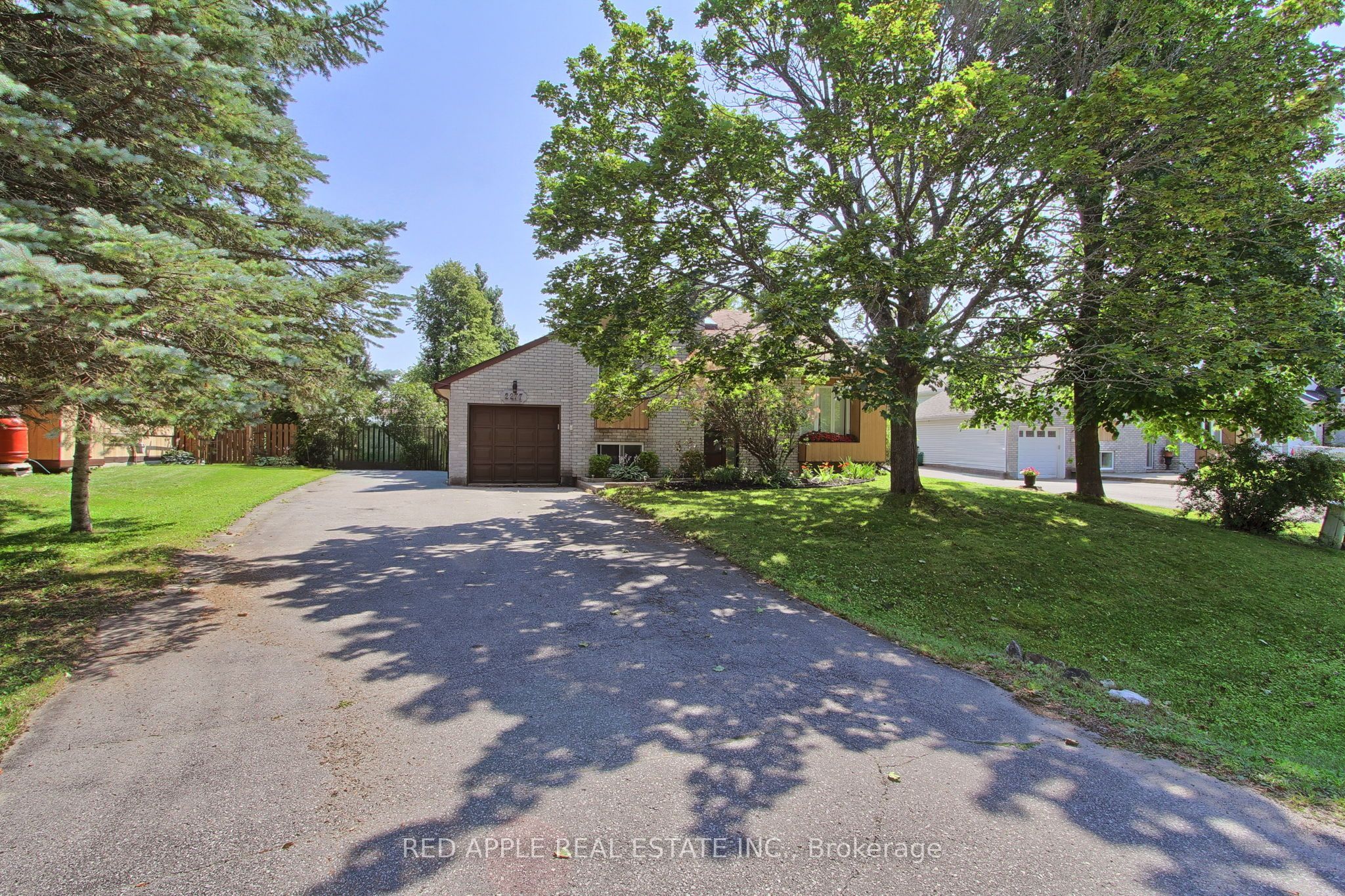 2277 Scythes Street, Innisfil, ON L9S 1G7 photo 3