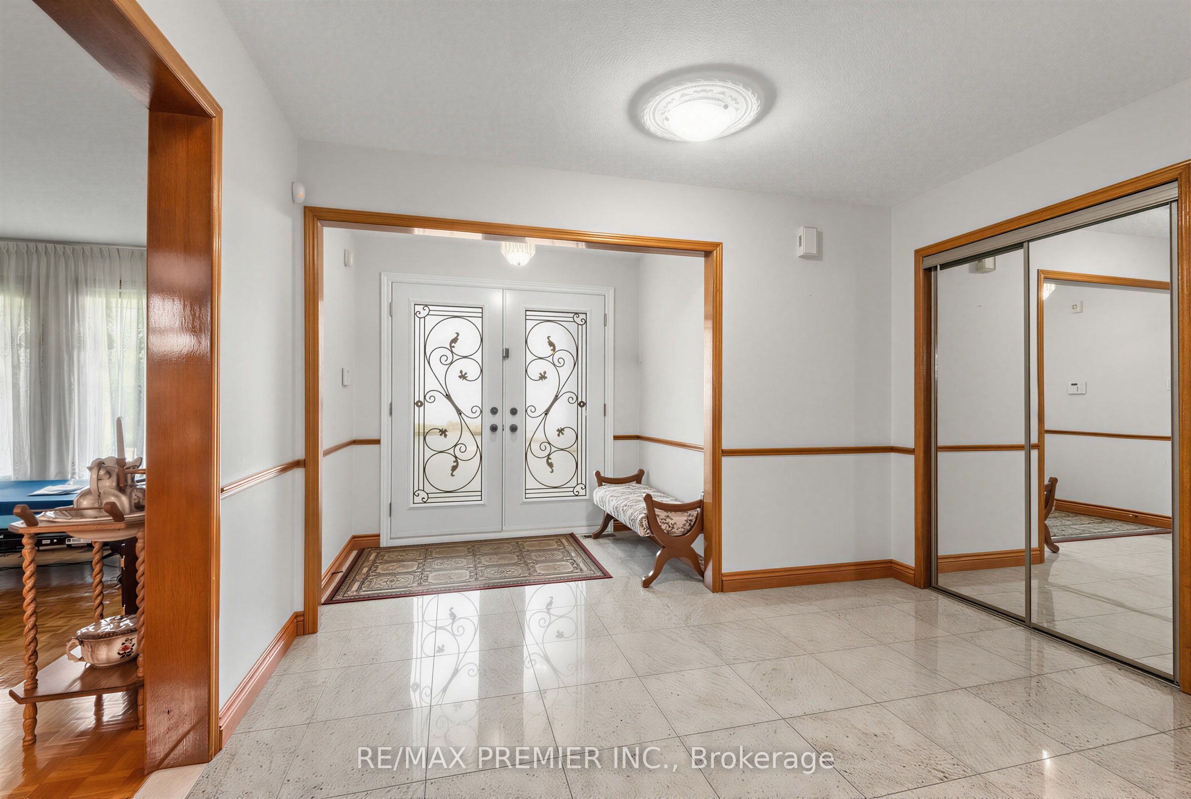 42 Burgosa Court, Vaughan, ON L4L 5C3 photo 3