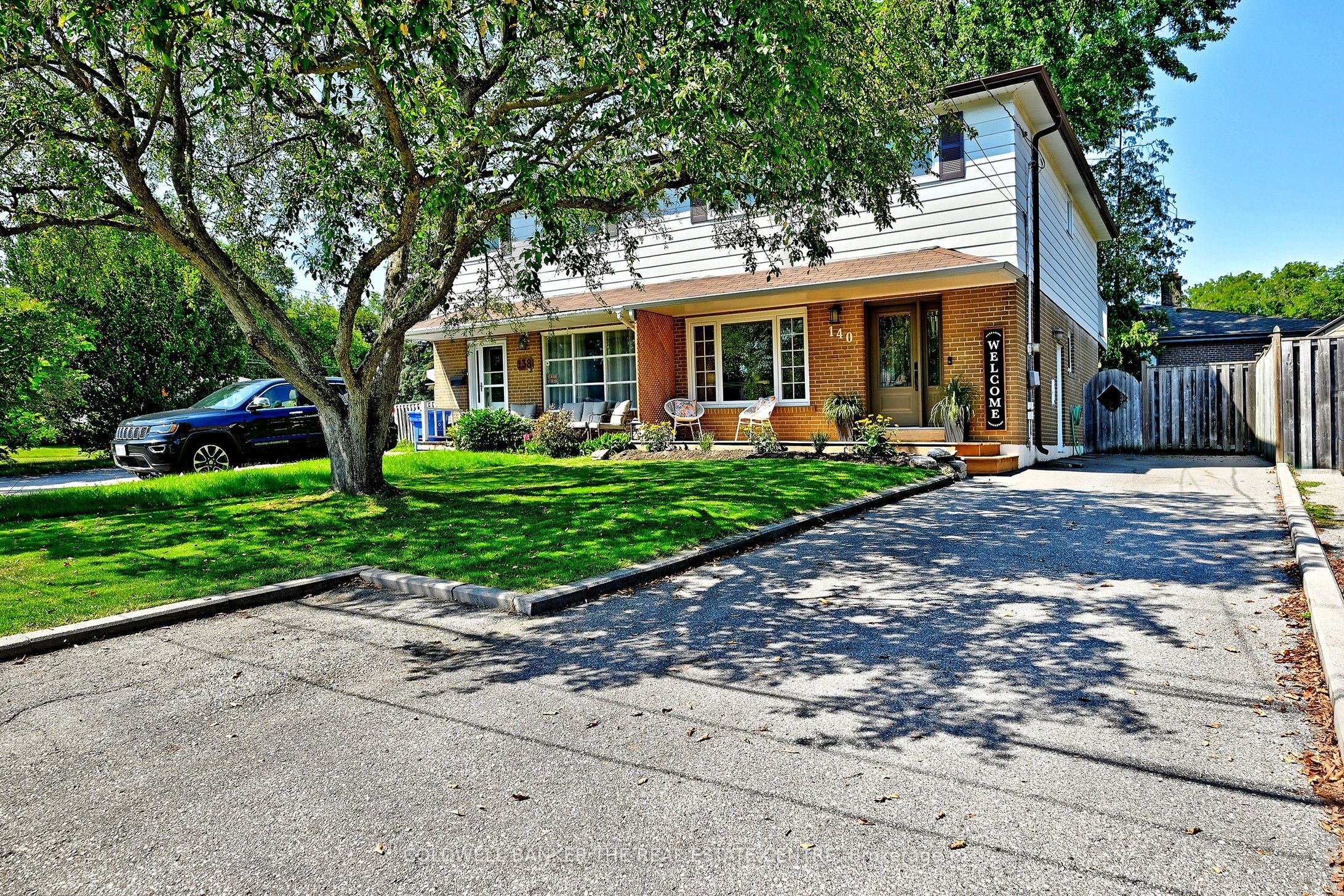 140 Lundy's Lane, Newmarket, ON L3Y 3S3 photo 2