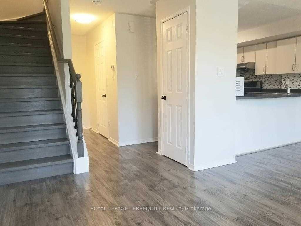 310 John Street 326, Markham, ON L3T 0A7 photo 5