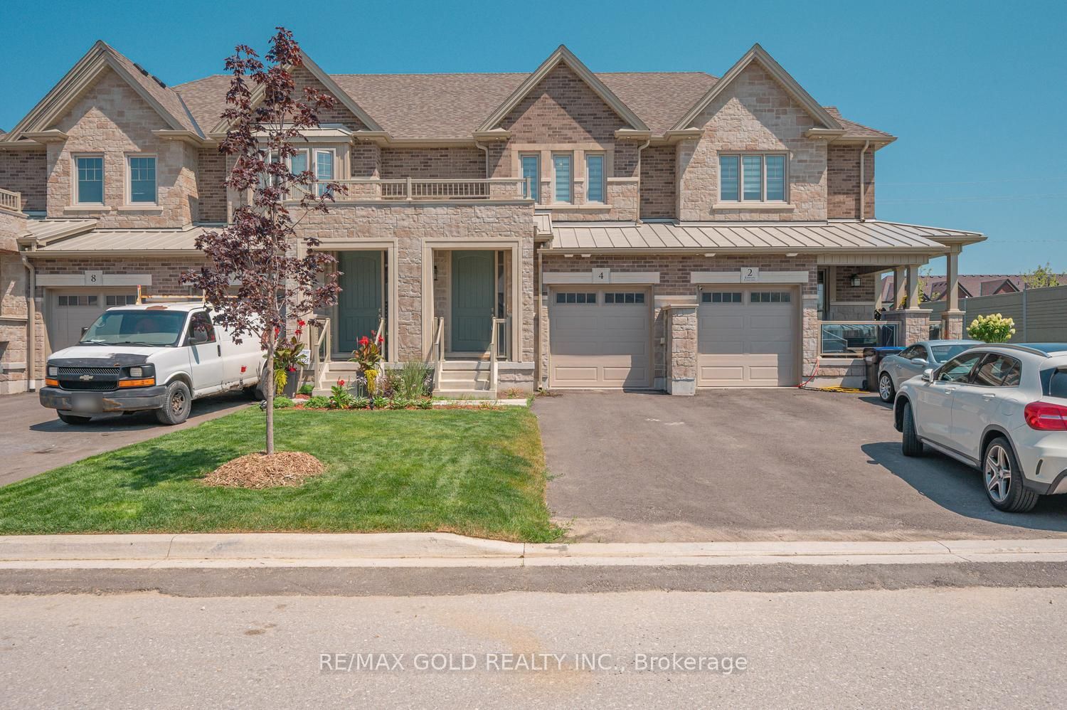 4 Kiernan Crescent N, New Tecumseth, ON L9R 0V4