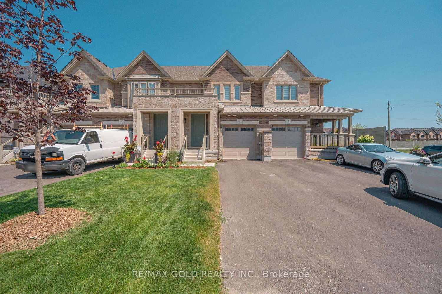 4 Kiernan Crescent N, New Tecumseth, ON L9R 0V4 photo 2
