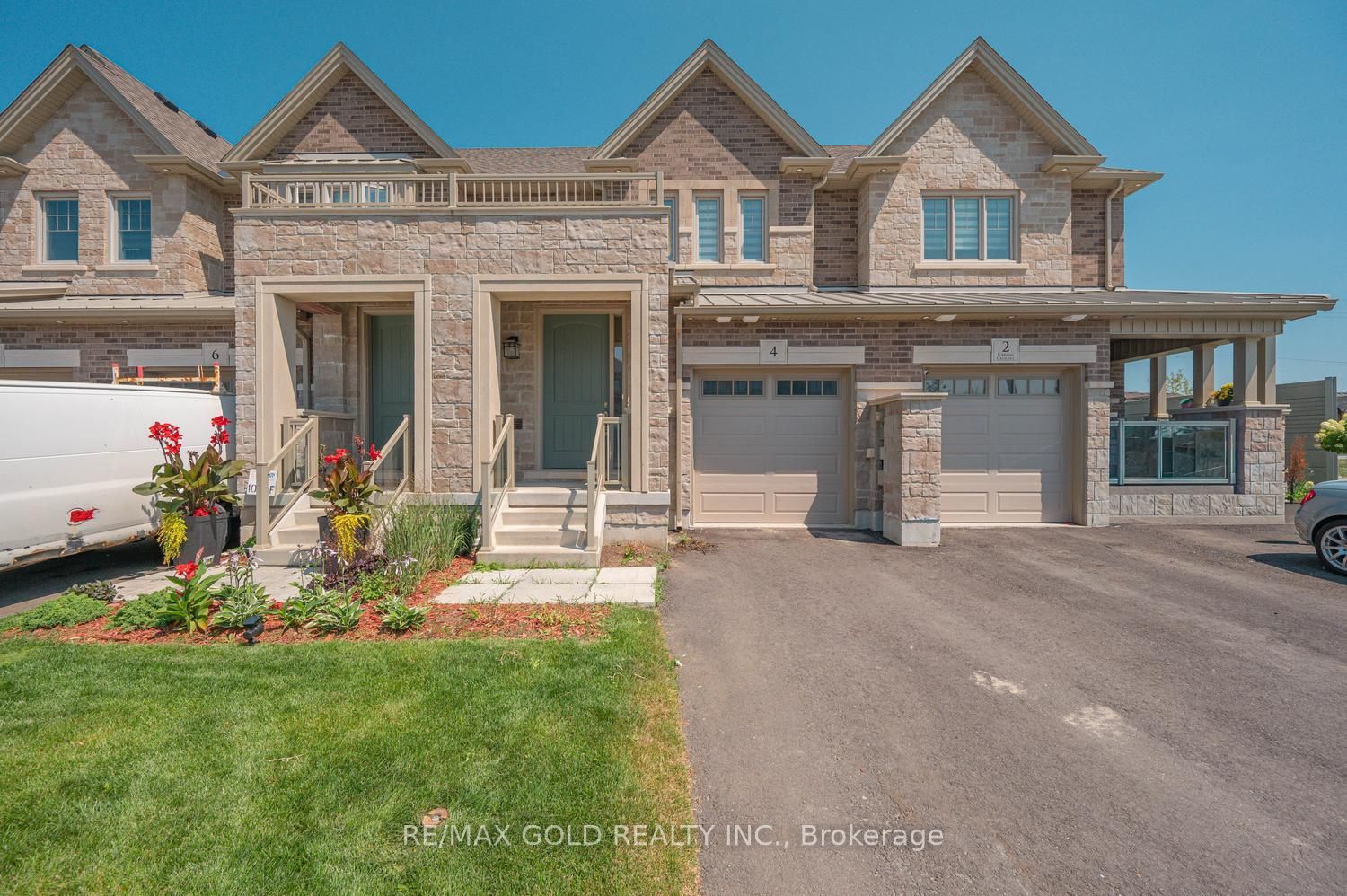 4 Kiernan Crescent N, New Tecumseth, ON L9R 0V4 photo 3