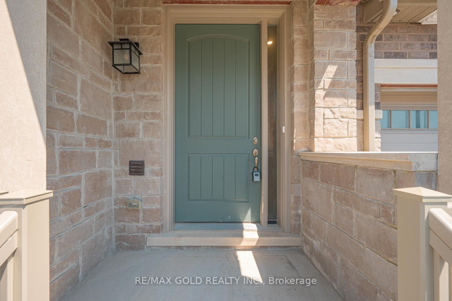 4 Kiernan Crescent N, New Tecumseth, ON L9R 0V4 photo 4