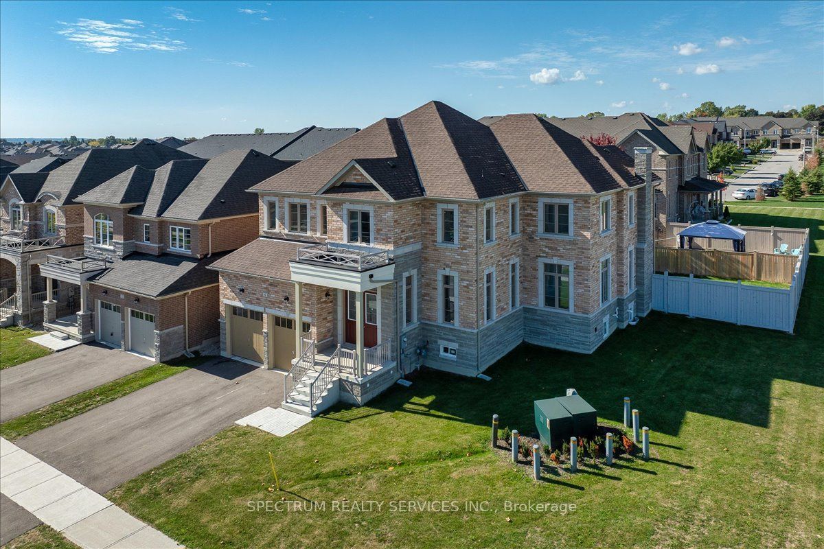 6 Barrow Avenue, Bradford West Gwillimbury, ON L3Z 0W1 photo 5