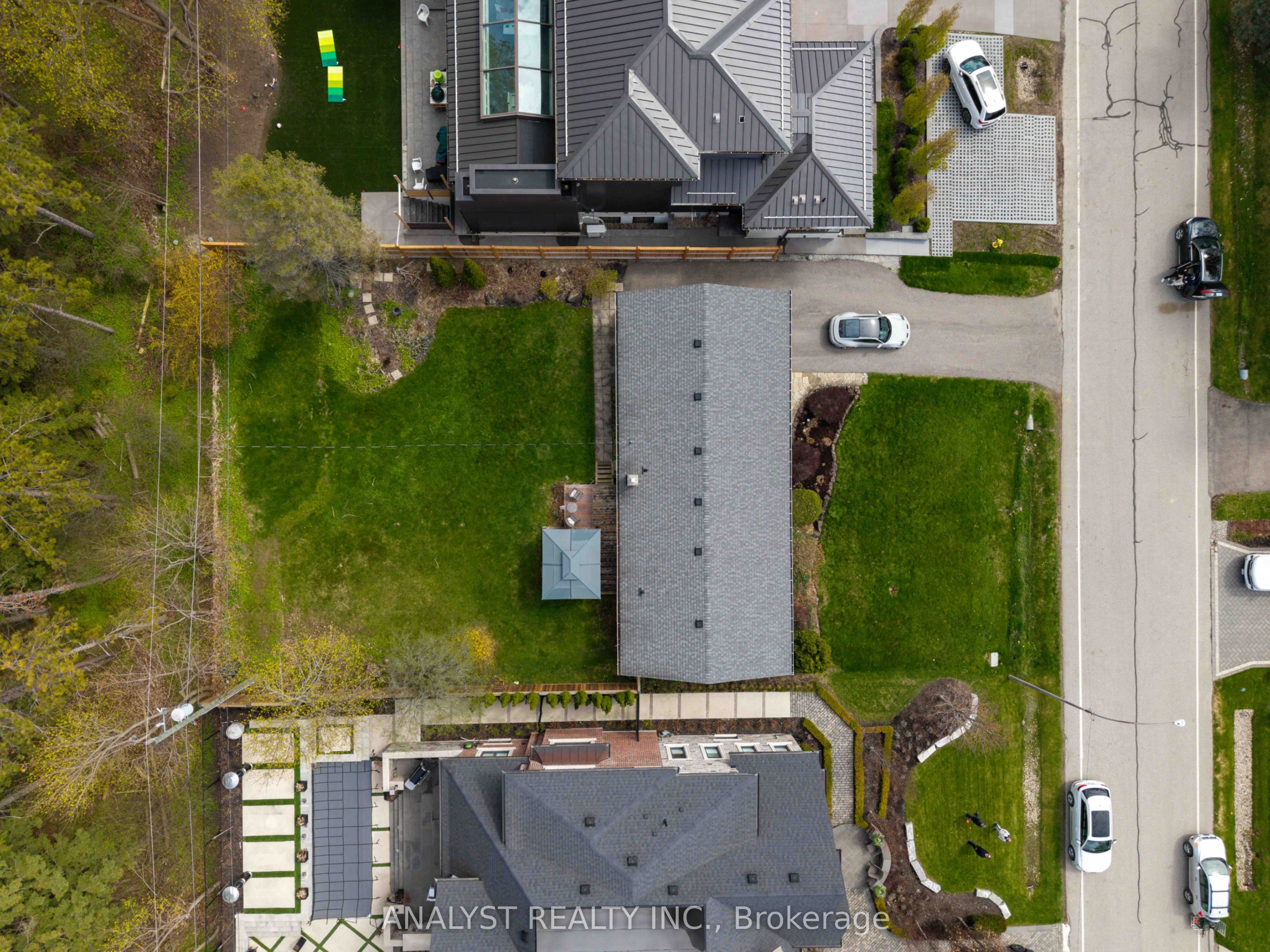 104 Cardish Street, Vaughan, ON L0J 1C0 photo 3