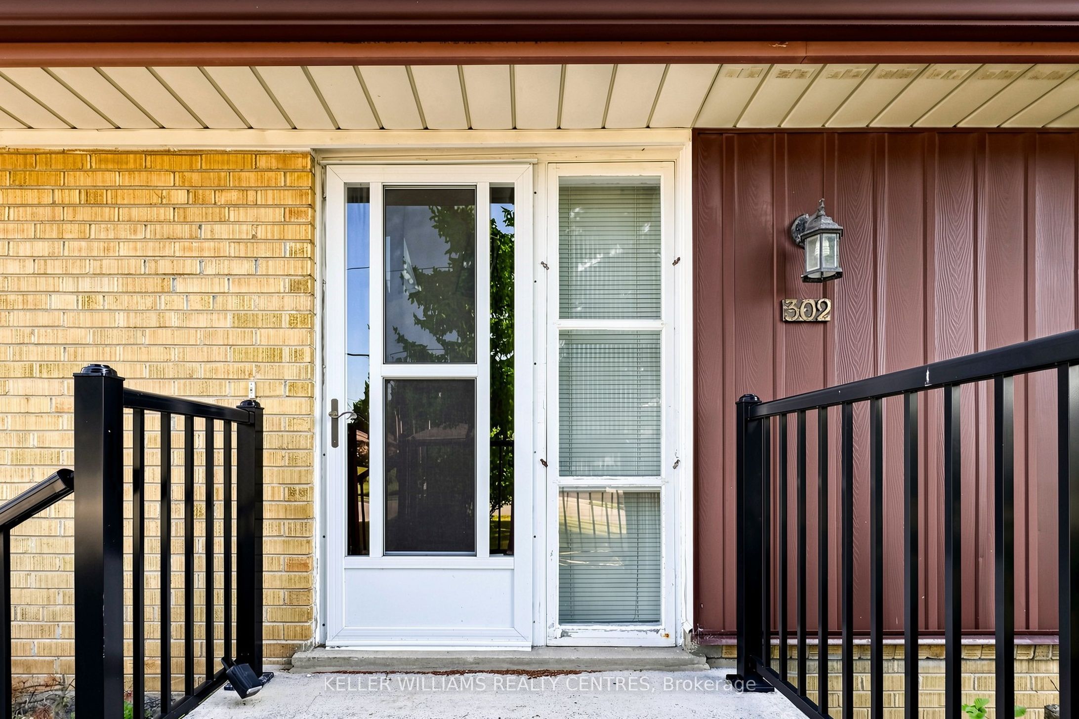 302 Palmer Avenue, Richmond Hill, ON L4C 1P3 photo 4