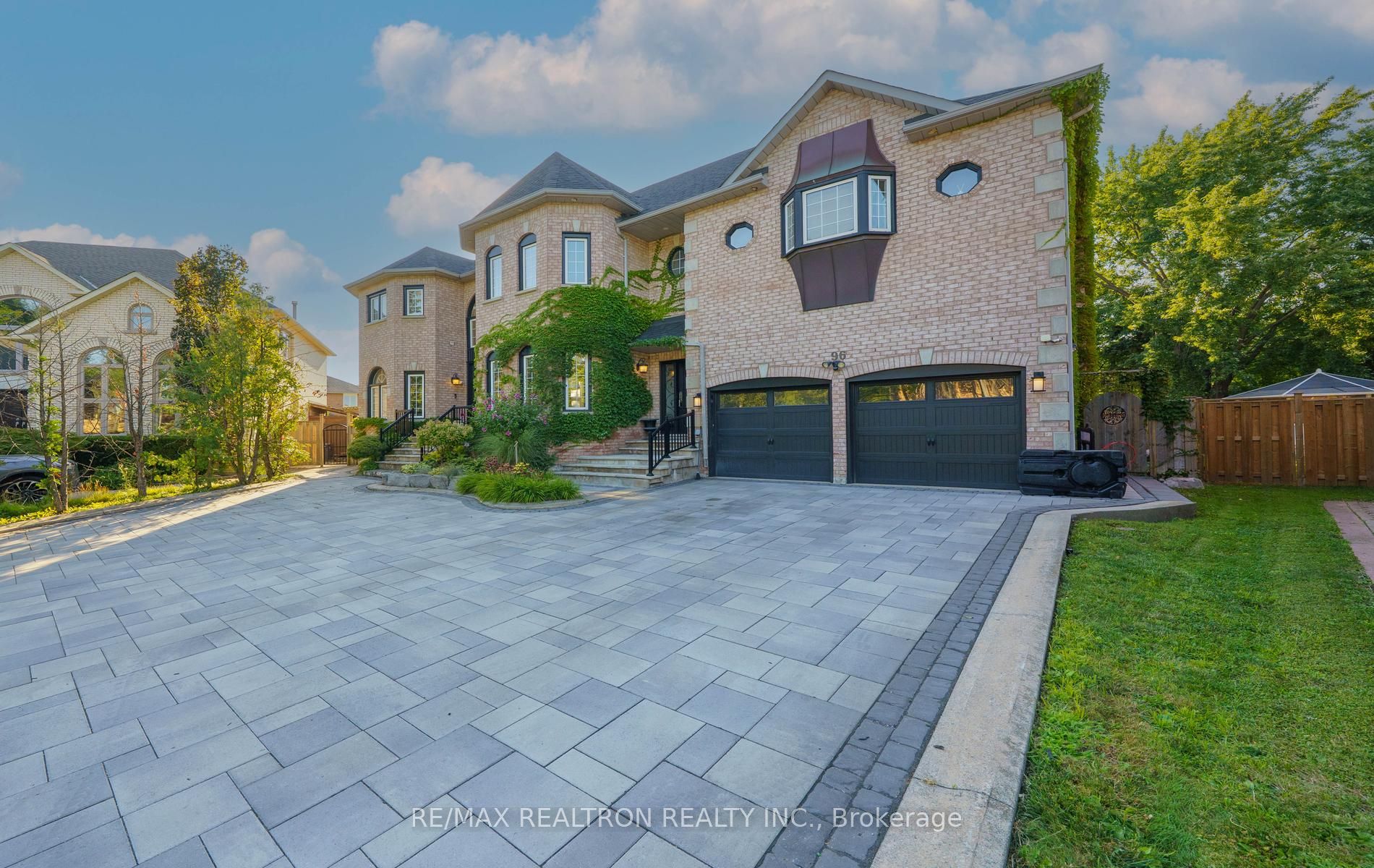 96 Markwood Lane, Vaughan, ON L4J 7K7 photo 3