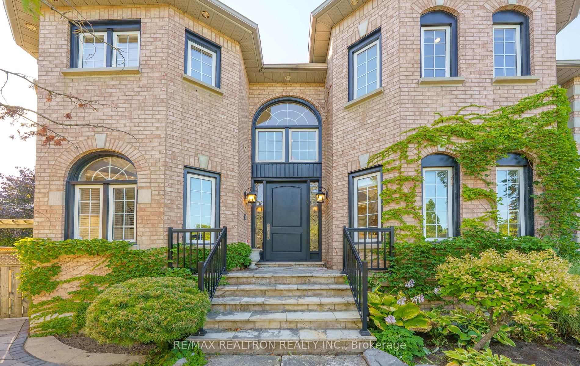 96 Markwood Lane, Vaughan, ON L4J 7K7 photo 4