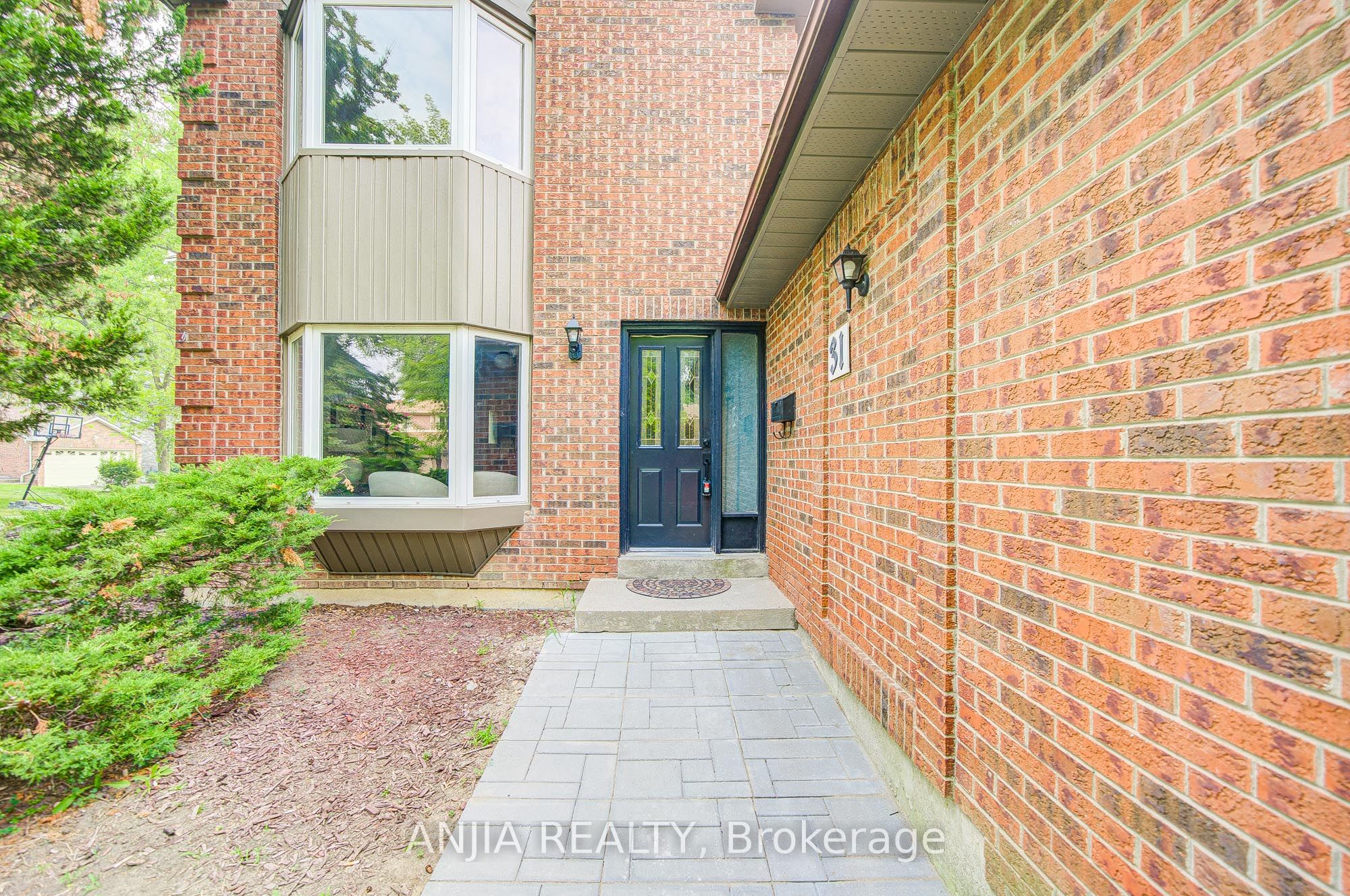 31 Spanhouse Crescent, Markham, ON L3R 4E2 photo 2
