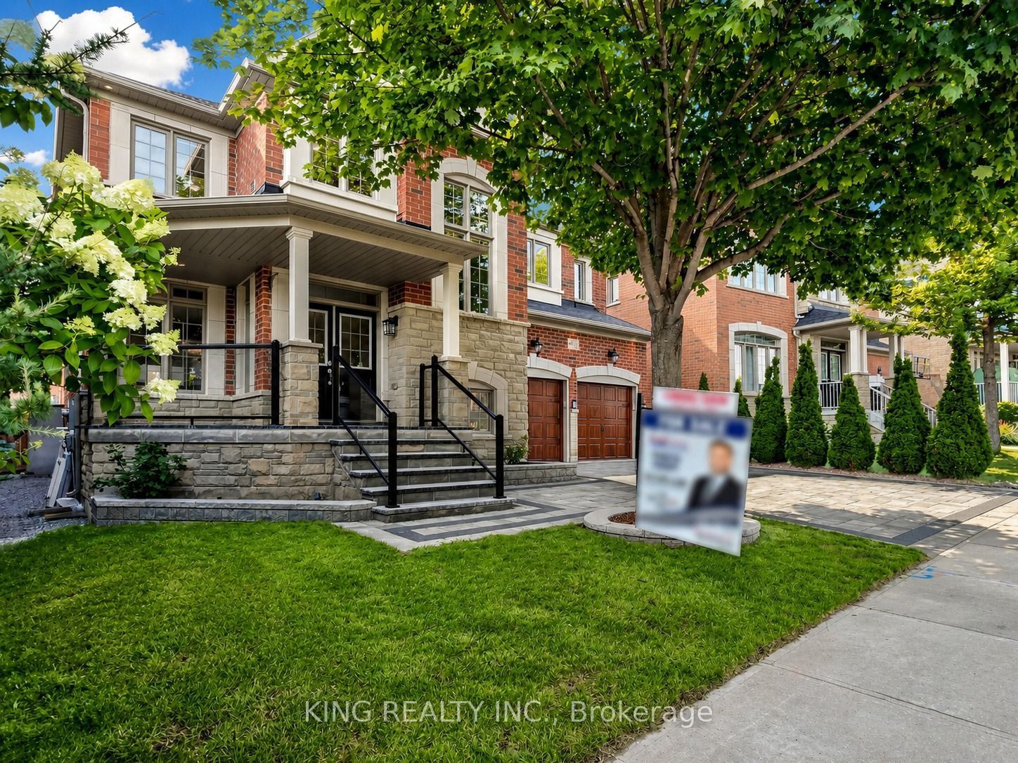 939 Goring Circle, Newmarket, ON L3X 0B5 photo 3