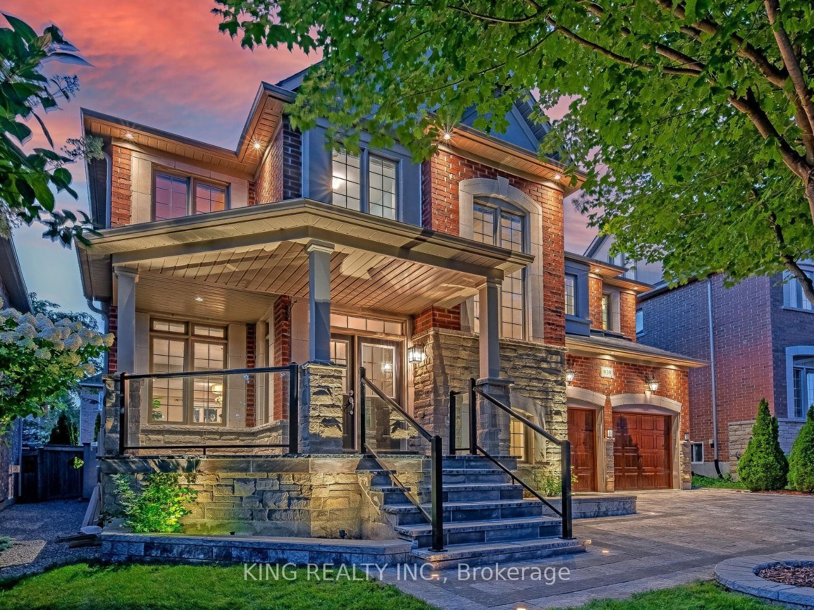 939 Goring Circle, Newmarket, ON L3X 0B5 photo 4