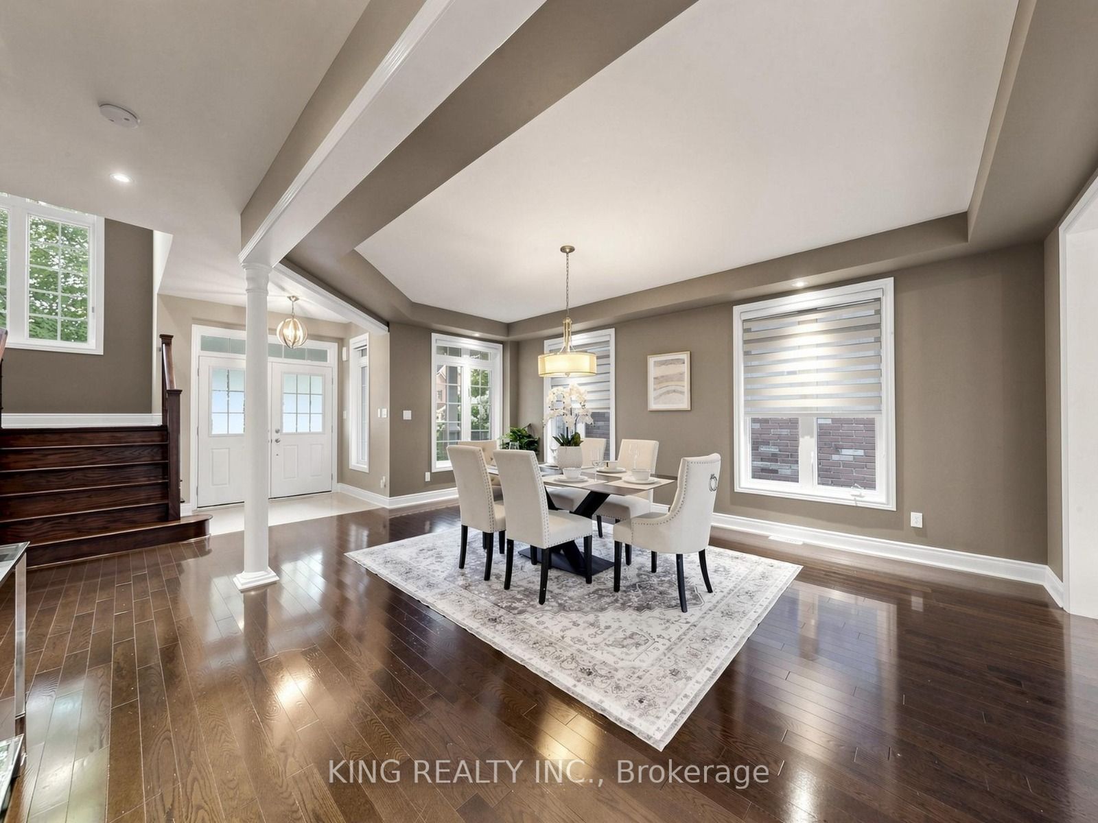 939 Goring Circle, Newmarket, ON L3X 0B5 photo 5