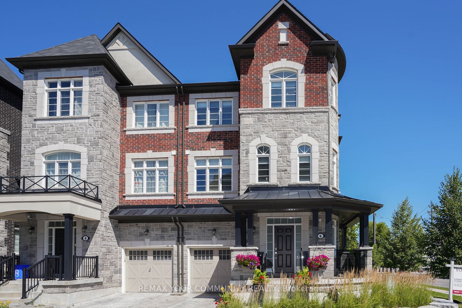 6 Globemaster Lane, Richmond Hill, ON L4G 2H1 photo 2