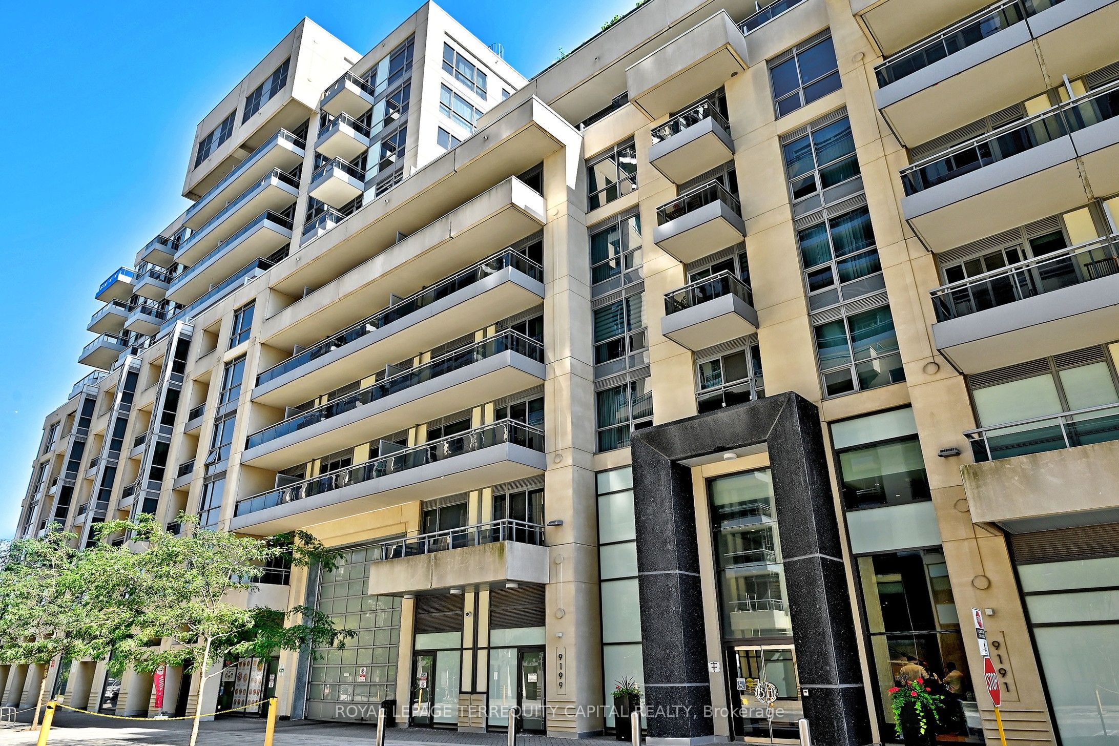 9199 Yonge Street 306, Richmond Hill, ON L4C 1H7 photo 2