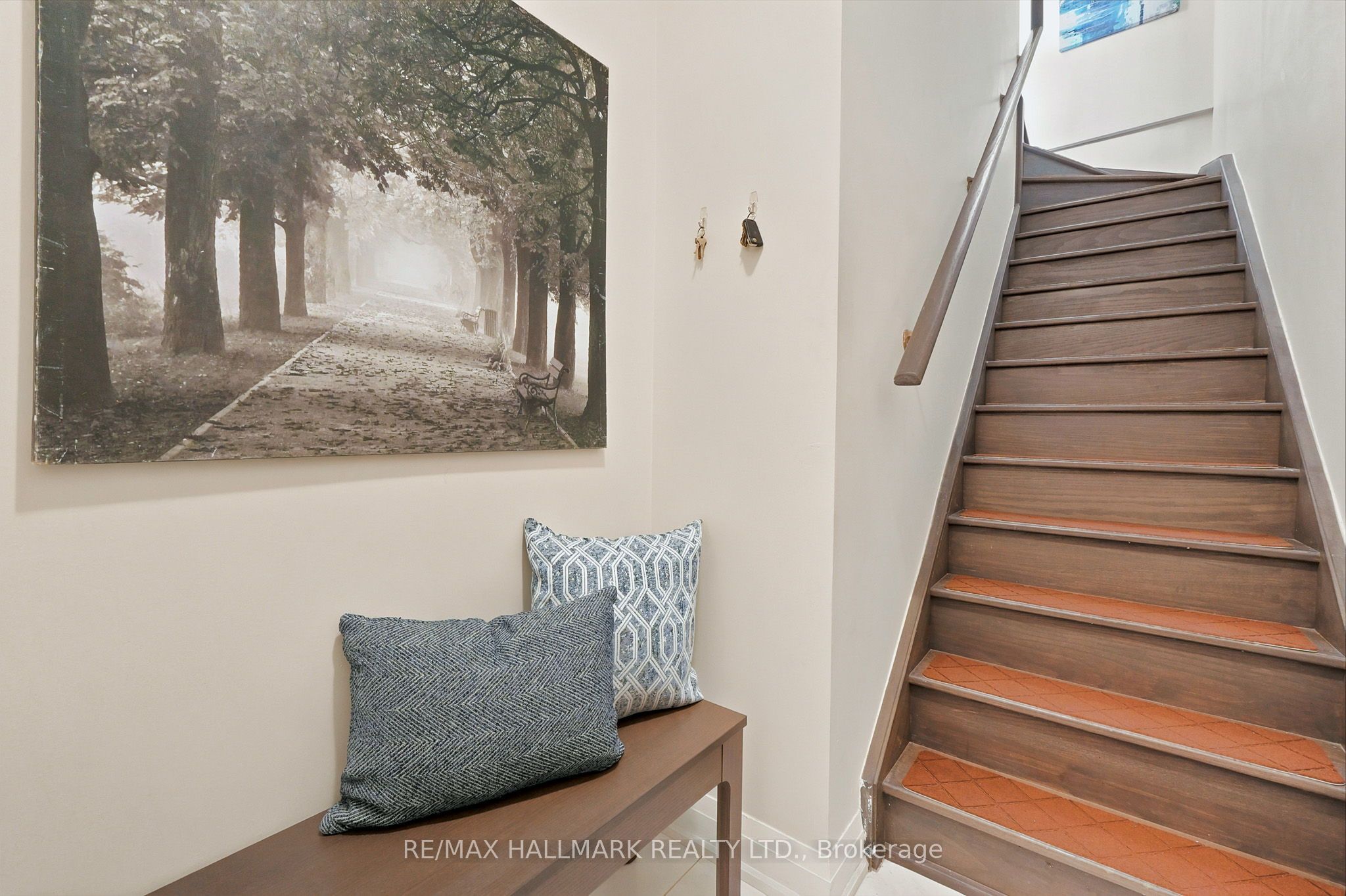5279 Highway 7 203B, Vaughan, ON L4L 0J1 photo 3