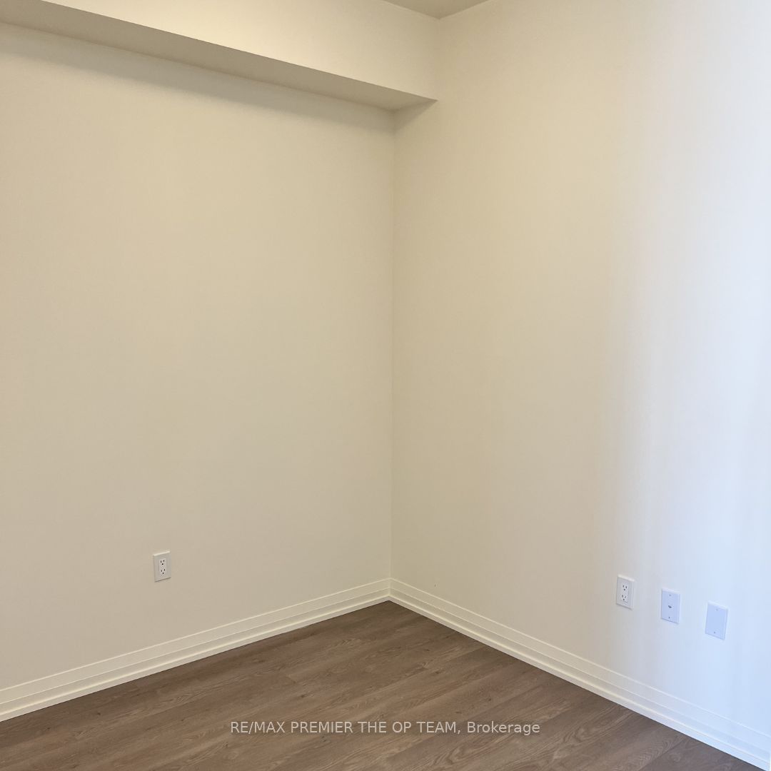 9000 Jane Street 2003, Vaughan, ON L4K 0M6 photo 4