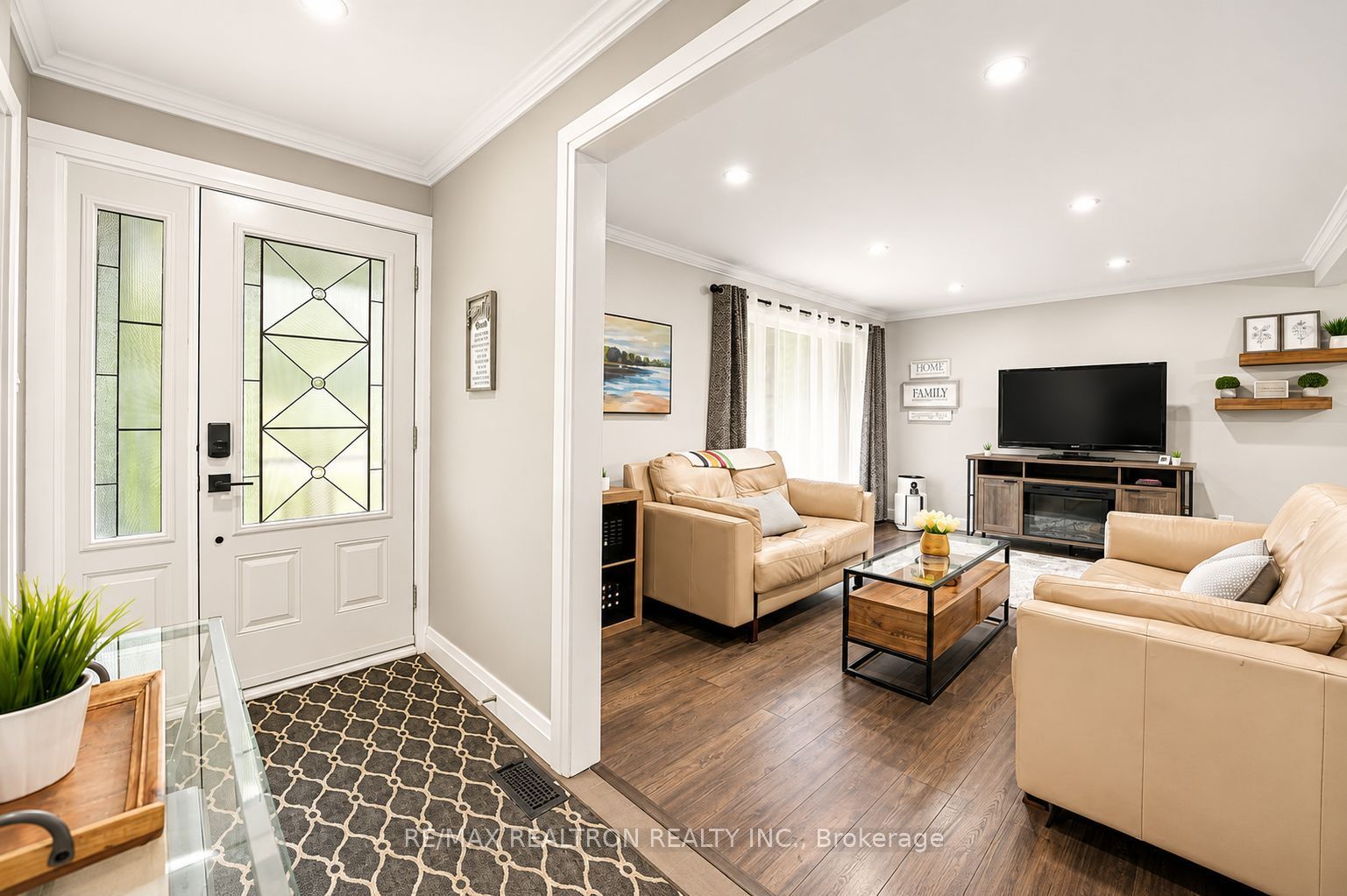 15 Park Road, Bradford West Gwillimbury, ON L0G 1B0 photo 5