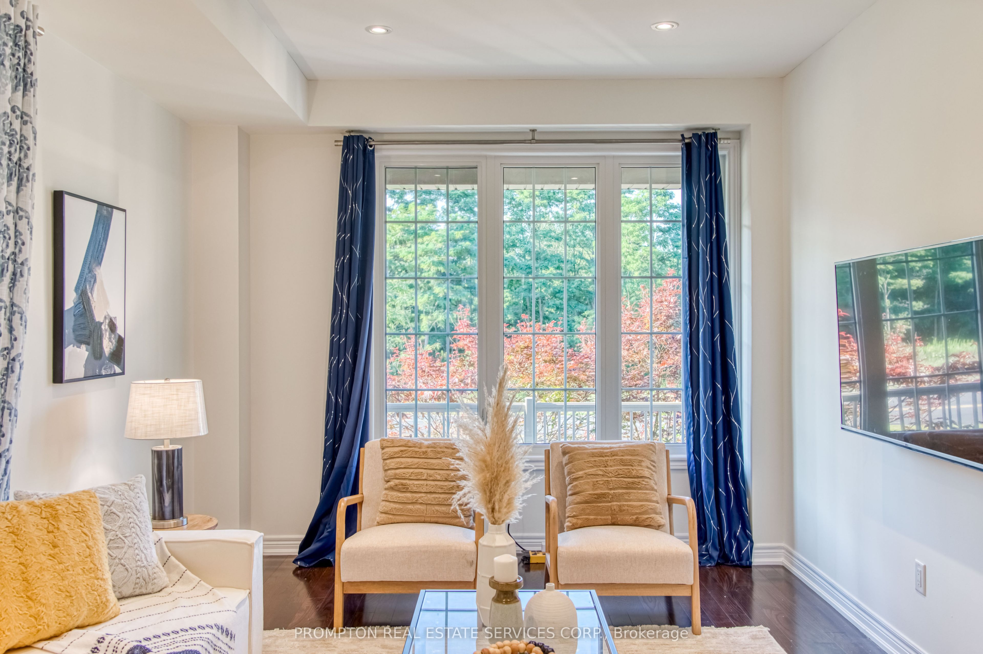 2762 Donald Cousens Parkway, Markham, ON L6B 0X8 photo 5