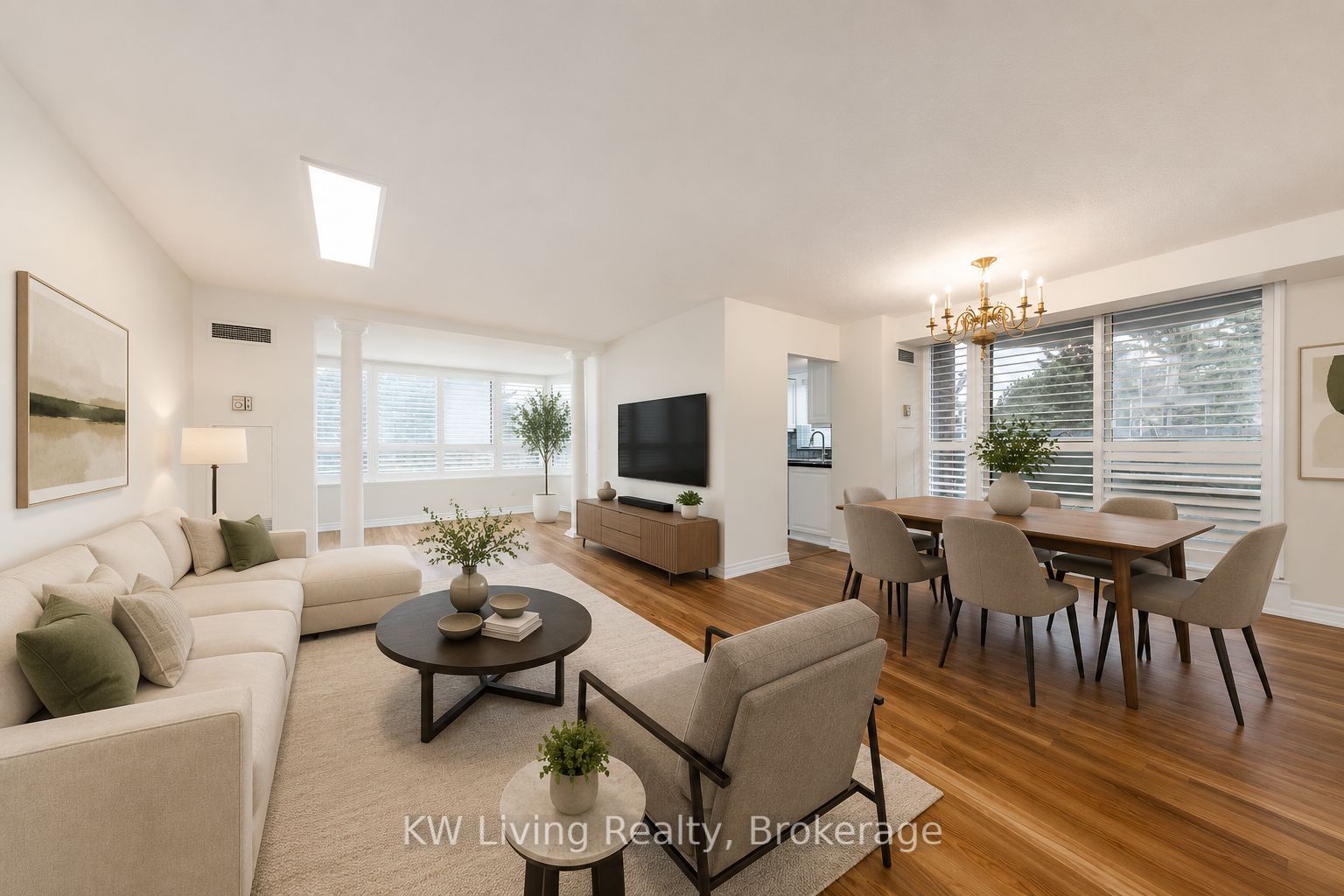 33 Weldrick Road E 210, Richmond Hill, ON L4C 8W4