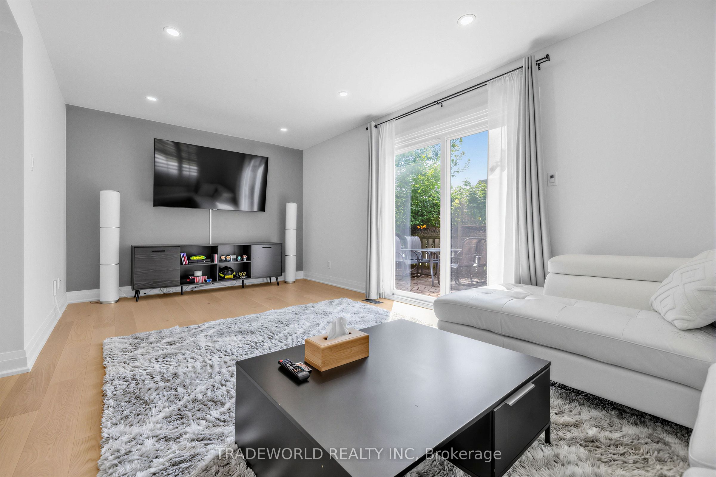 101 Meadowbank Road, Newmarket, ON L3Y 2Z1 photo 5
