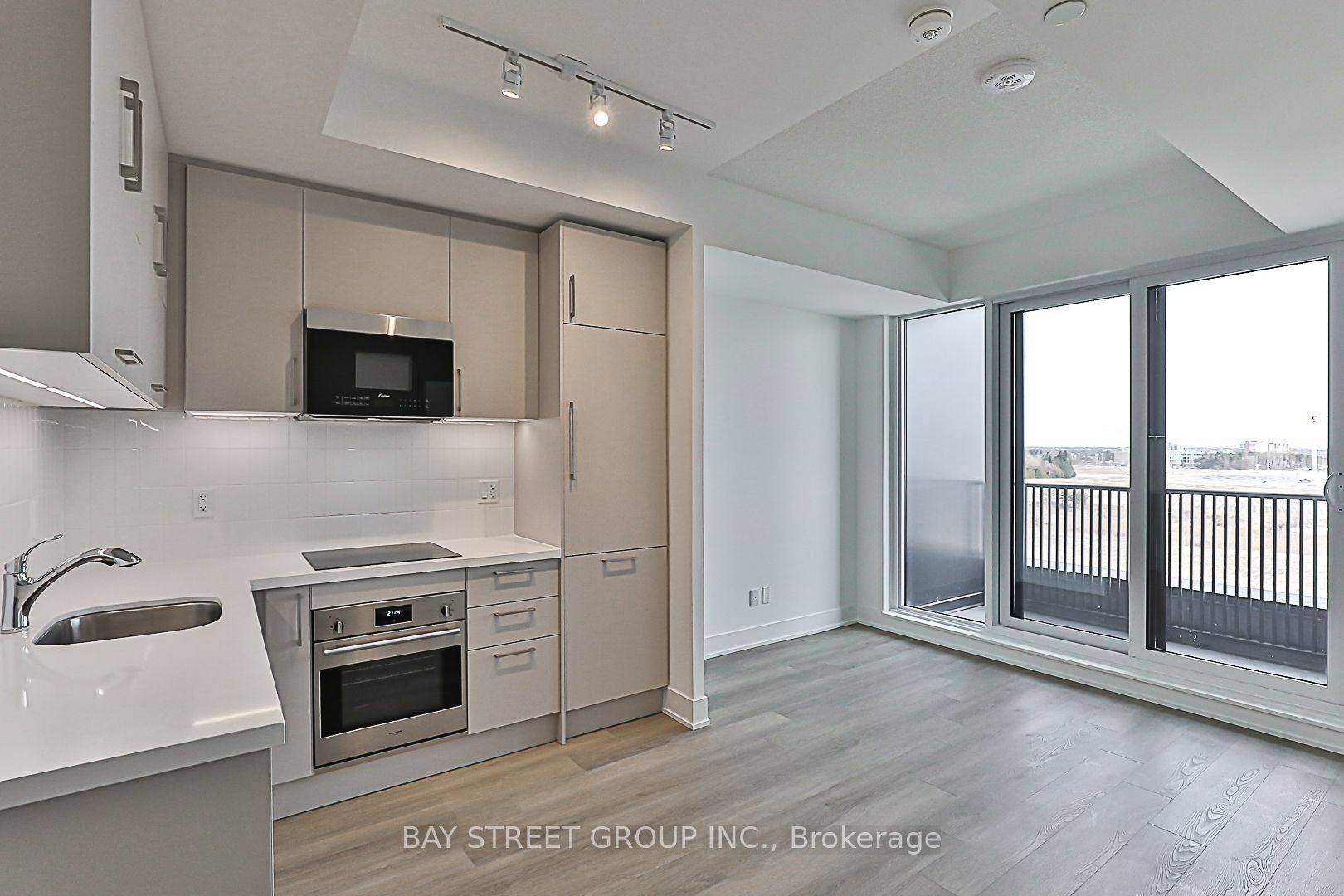38 ANDRE DE GRASSE Street 512, Markham, ON L6G 0H8 photo 3